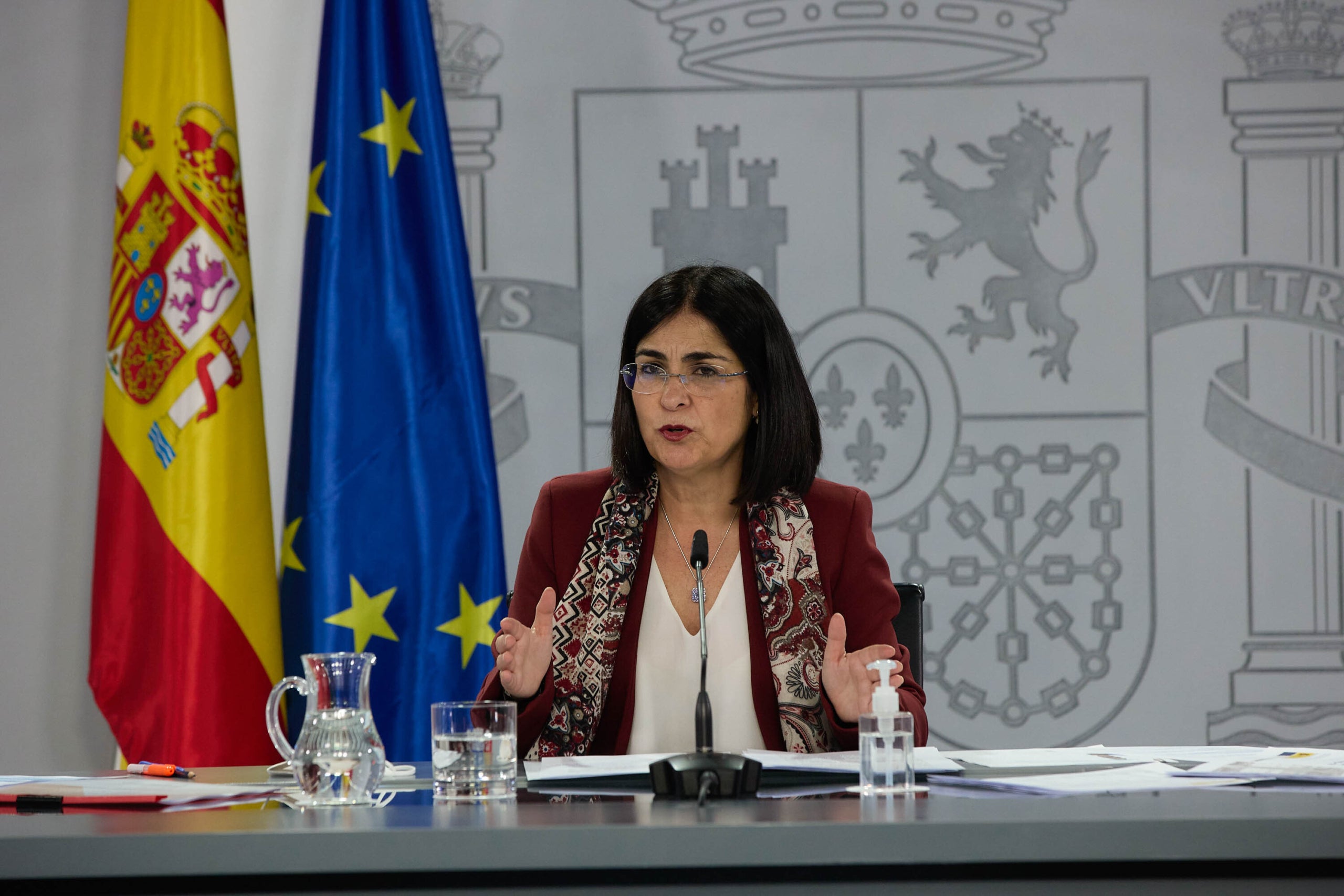 La ministra de Sanitat, Carolina Darias, en una atenció als mitjans / Europa Press