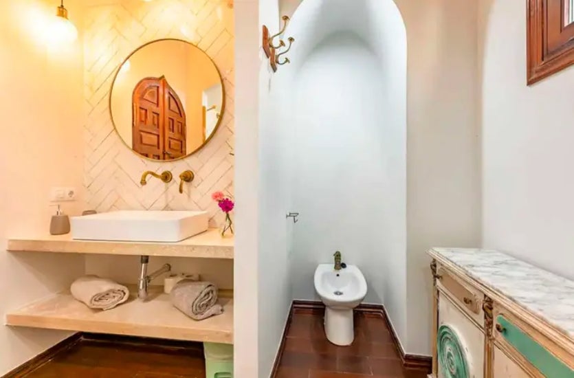 I així és un dels lavabos - Airbnb