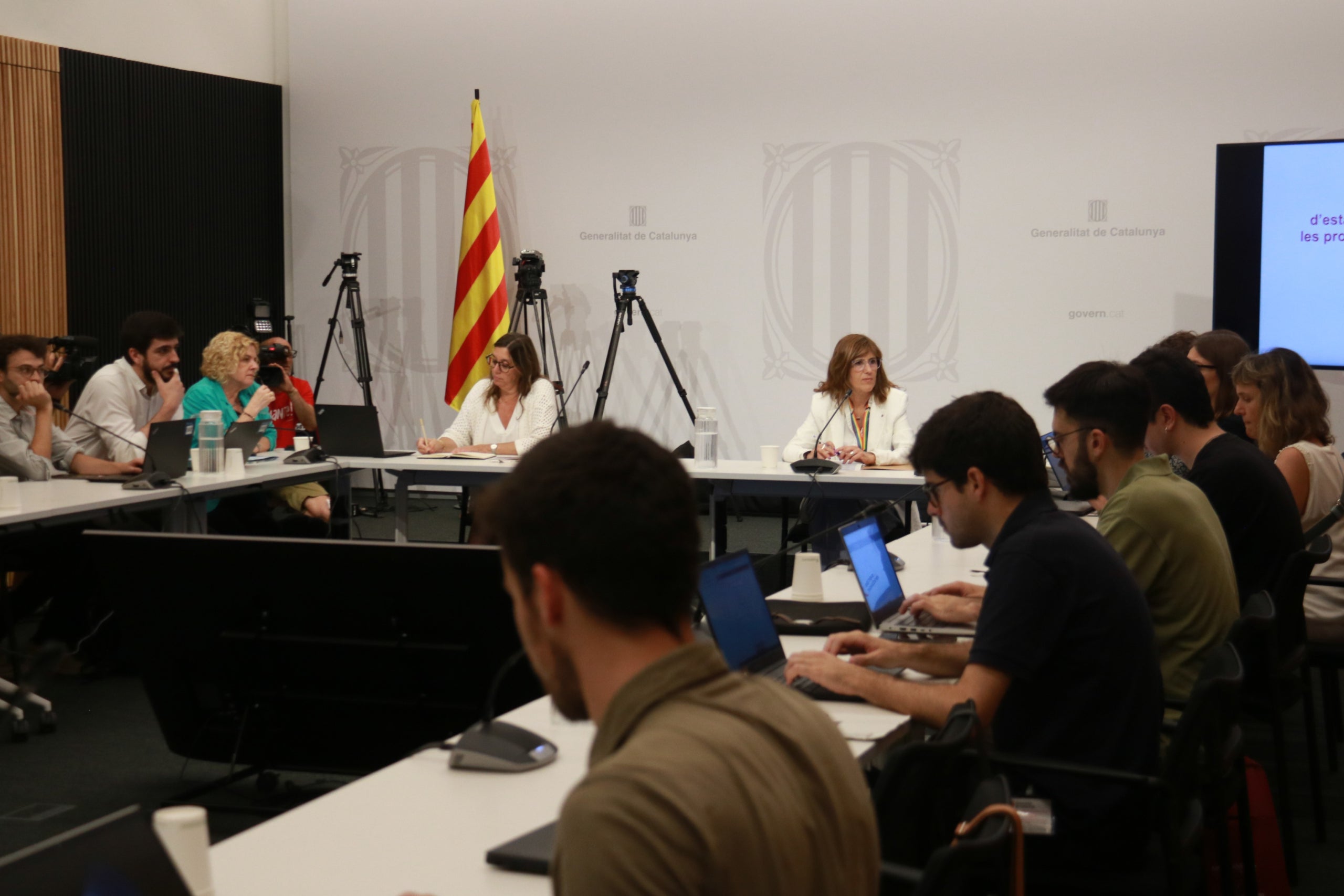 El Govern mobilitzarà 900.000 euros i 1.343 treballadors per vigilar la repetició de les oposicions fallides
