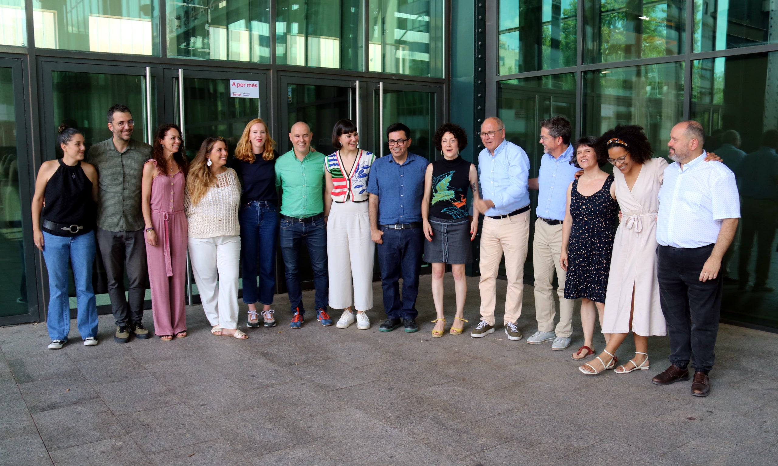 Fotografia de grup dels membres de la llista de Sumar-En Comú Podem al 23-J / ACN