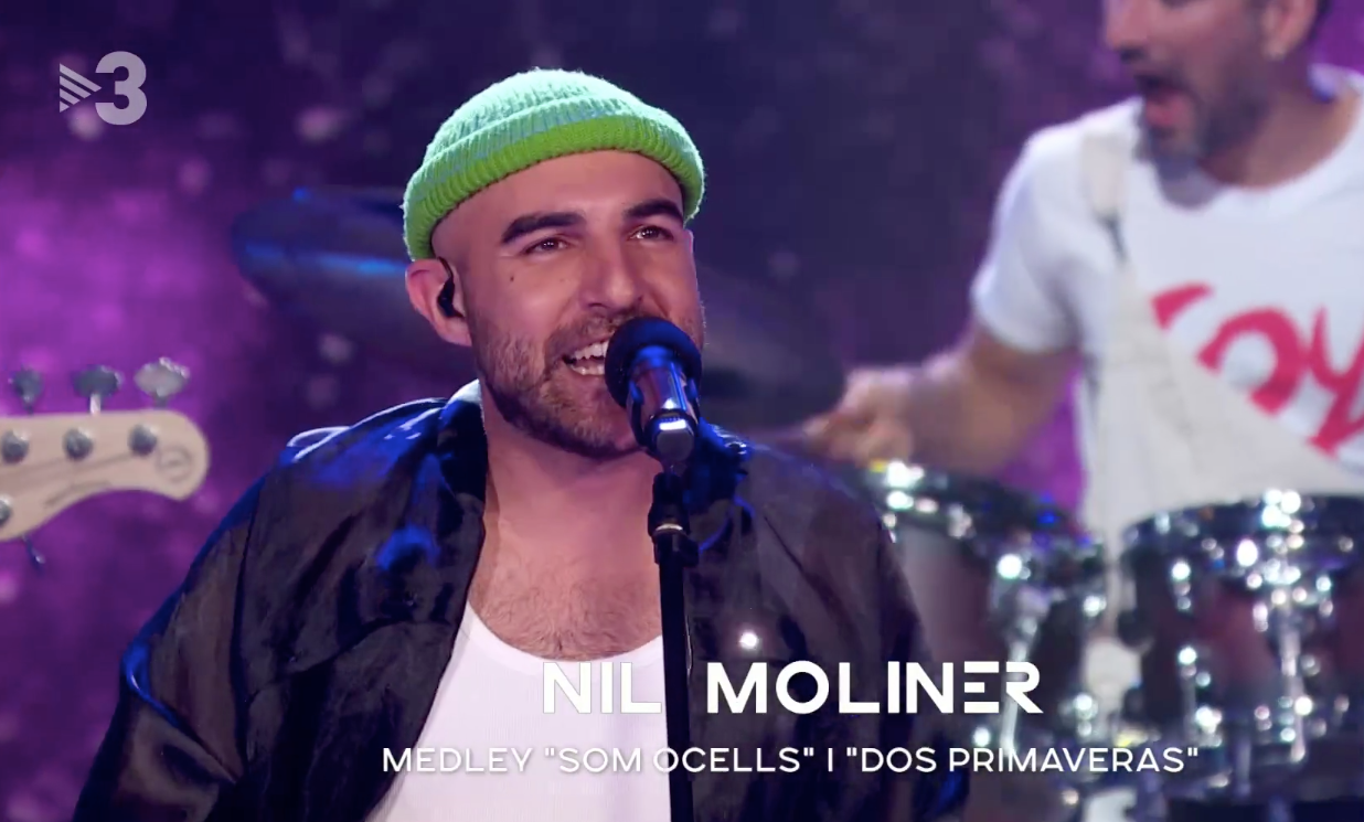 Nil Moliner, artista convidat en la gala final d'Eufòria, on va fer part de l'actuació en castellà