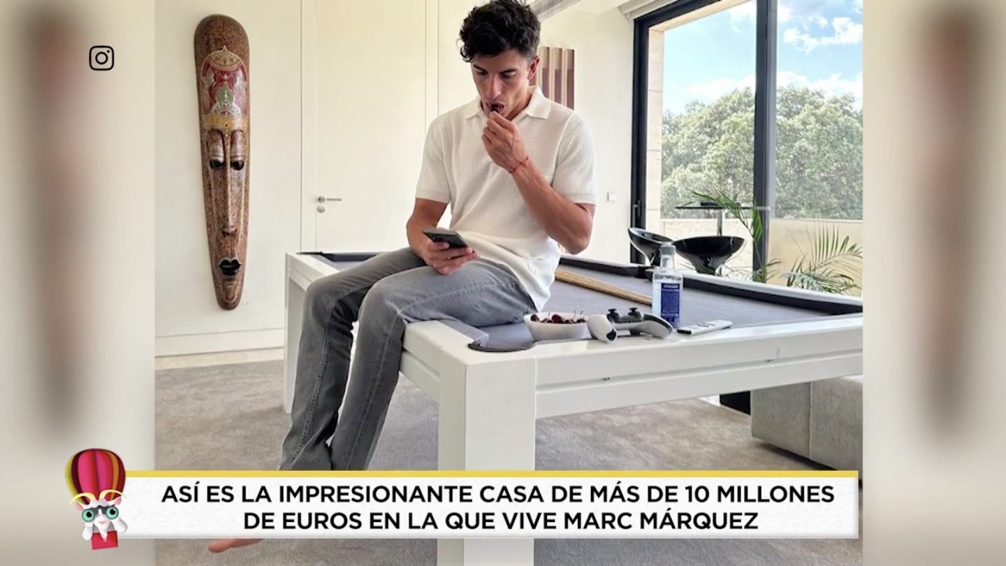 La casa compta amb sala de jocs amb billar - Telecinco