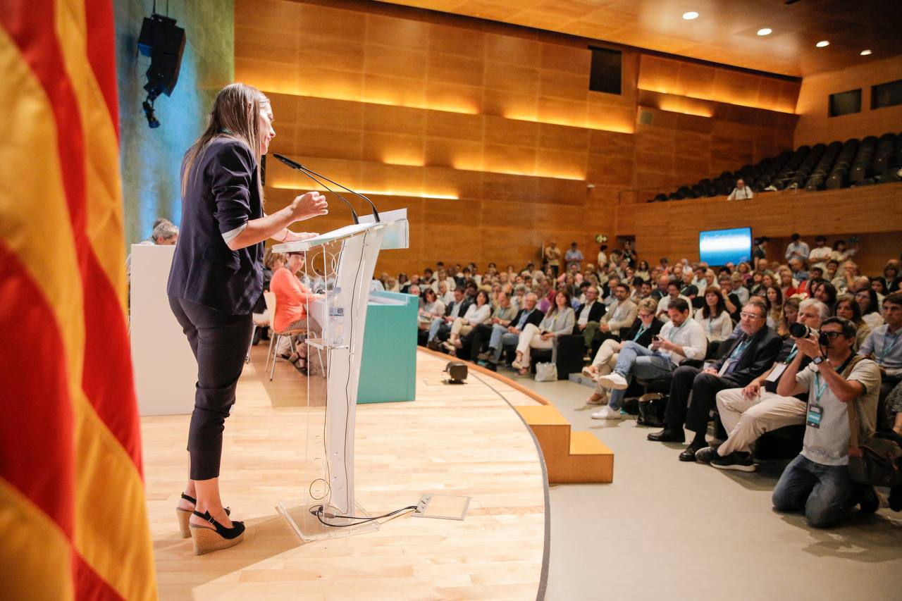 La jefa de lista de Juntos para el 23-J, Míriam Nogueras, al Consejo Nacional del partido el día siguiente que Jaume Collboni finalmente haya conseguido la alcaldía de Barcelona / JxCAT