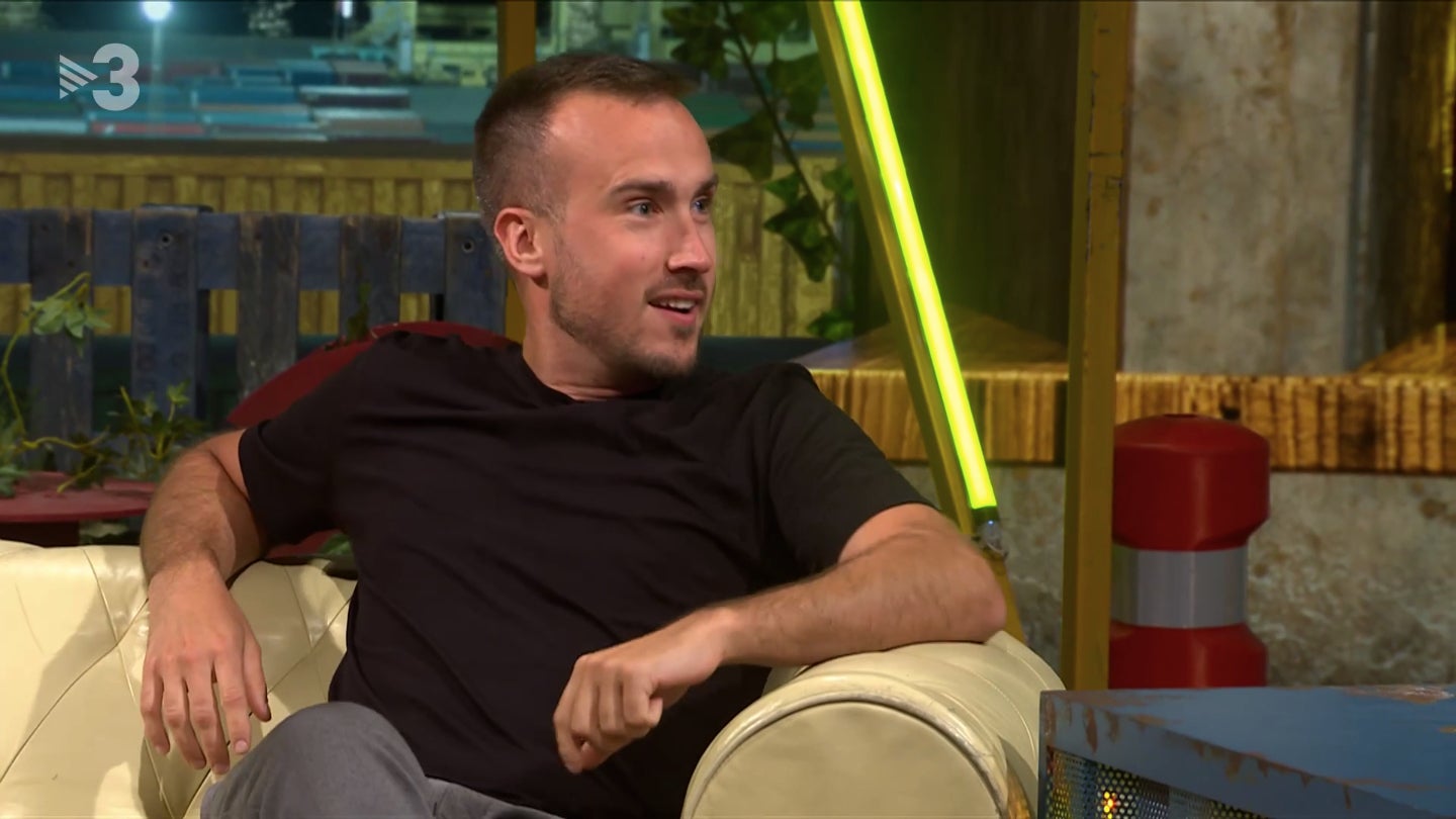 Arnau París del 'Cuines' presumeix dels vuit cognoms catalans - TV3