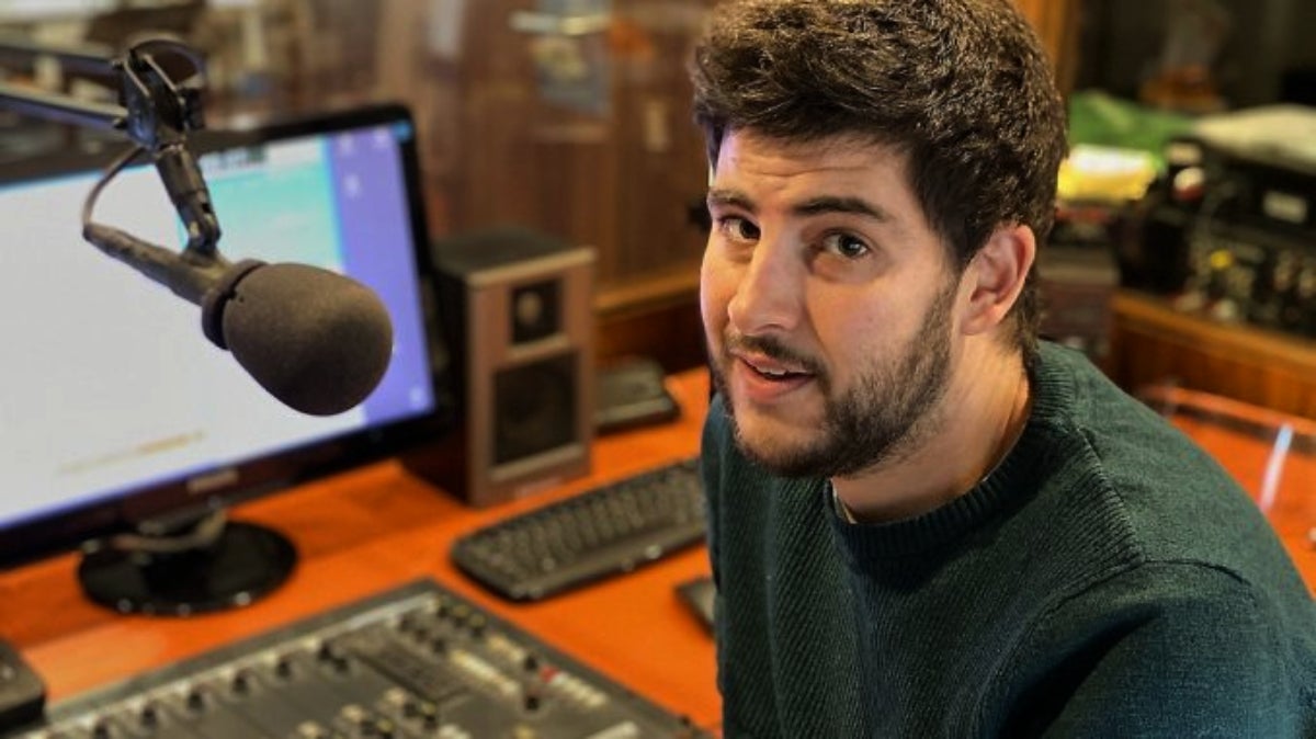 Dídac Romagós és el unónic trabajador en plantilla de Ràdio Vilablareix
