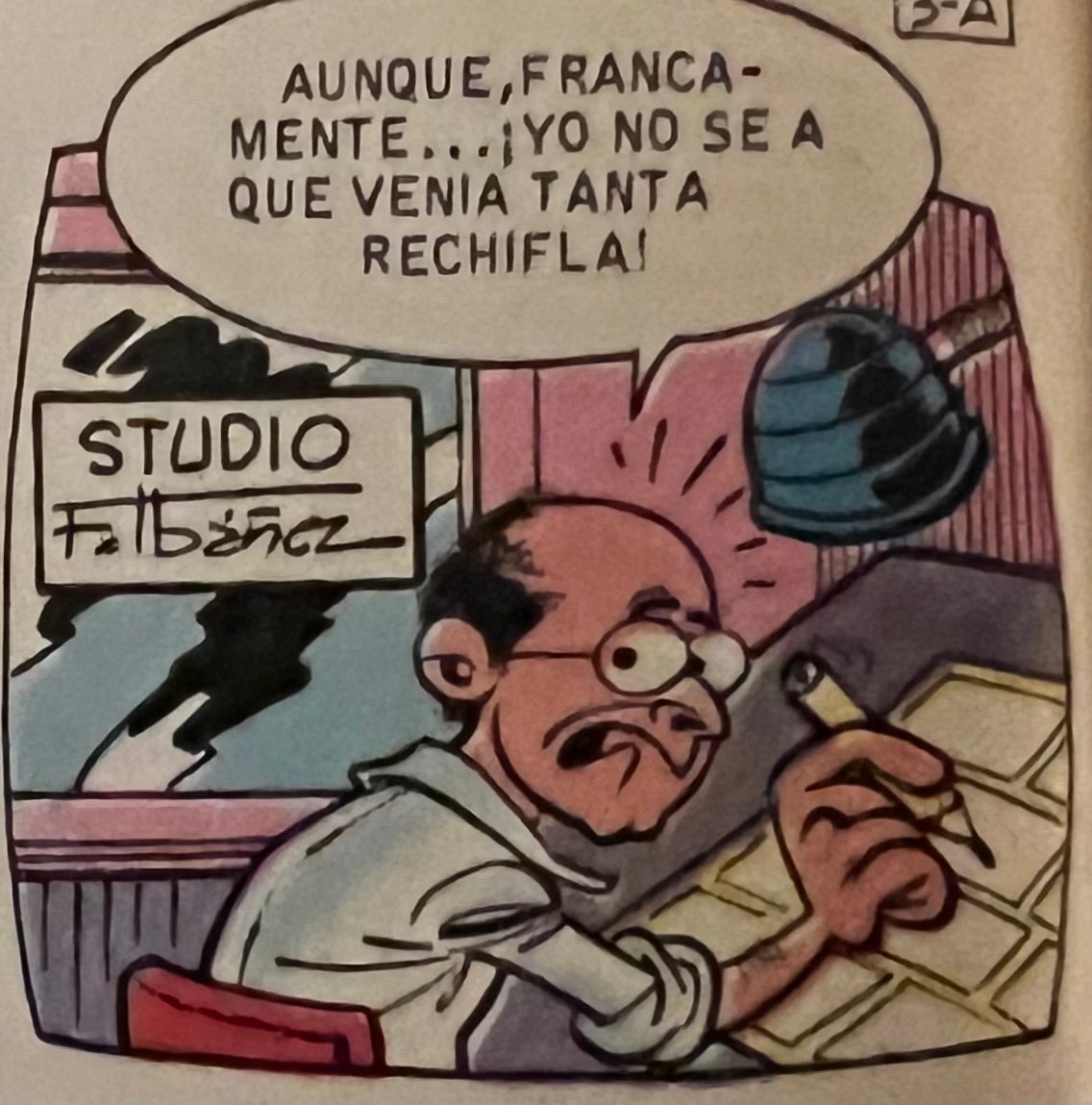 Autoretrat de Francisco Ibáñez, sempre a la taula de dibuix.