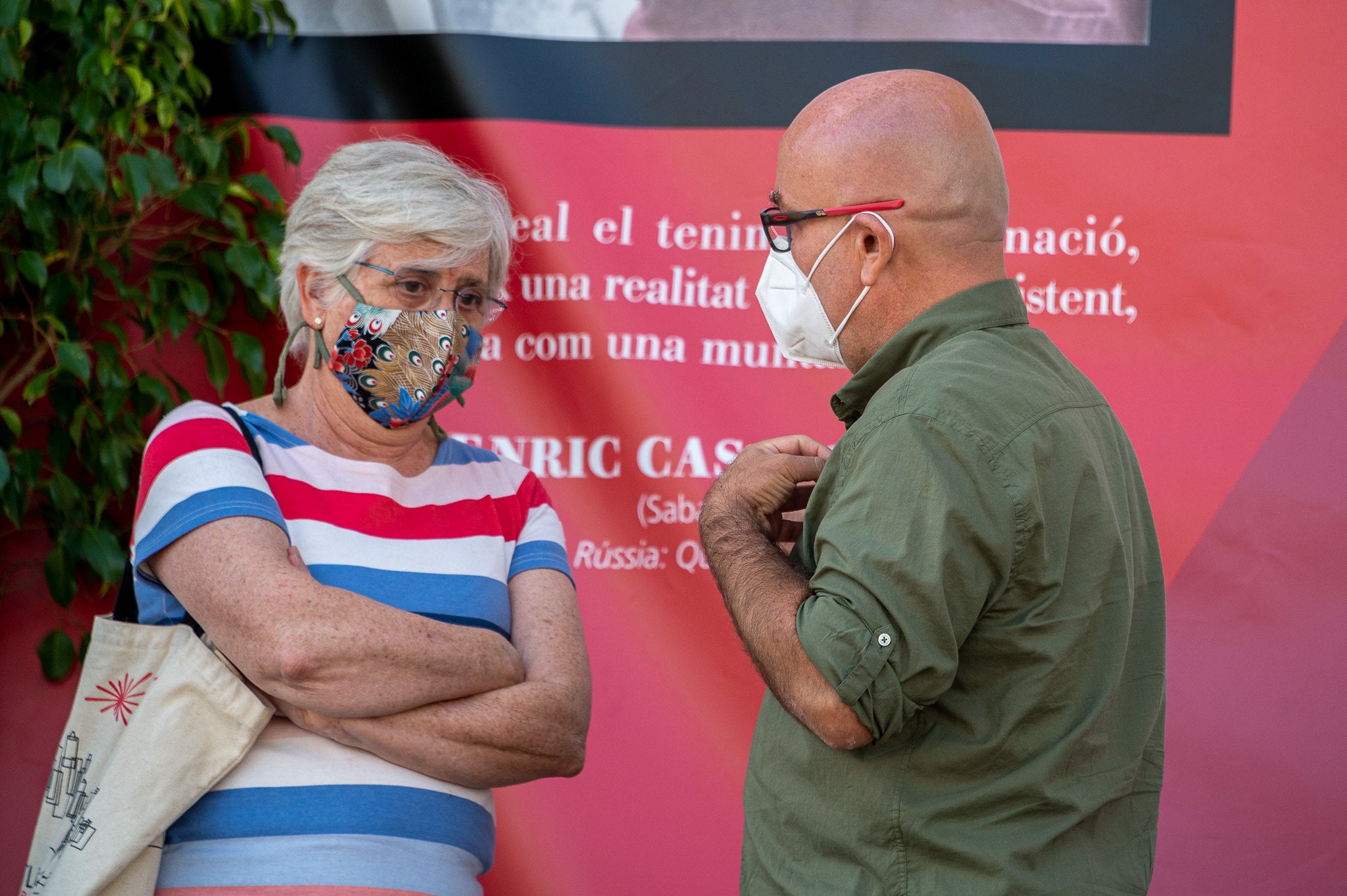 Clara Ponsatí i Gonzalo Boye, en un acto en Prada en 2020/Josep Maria Montaner