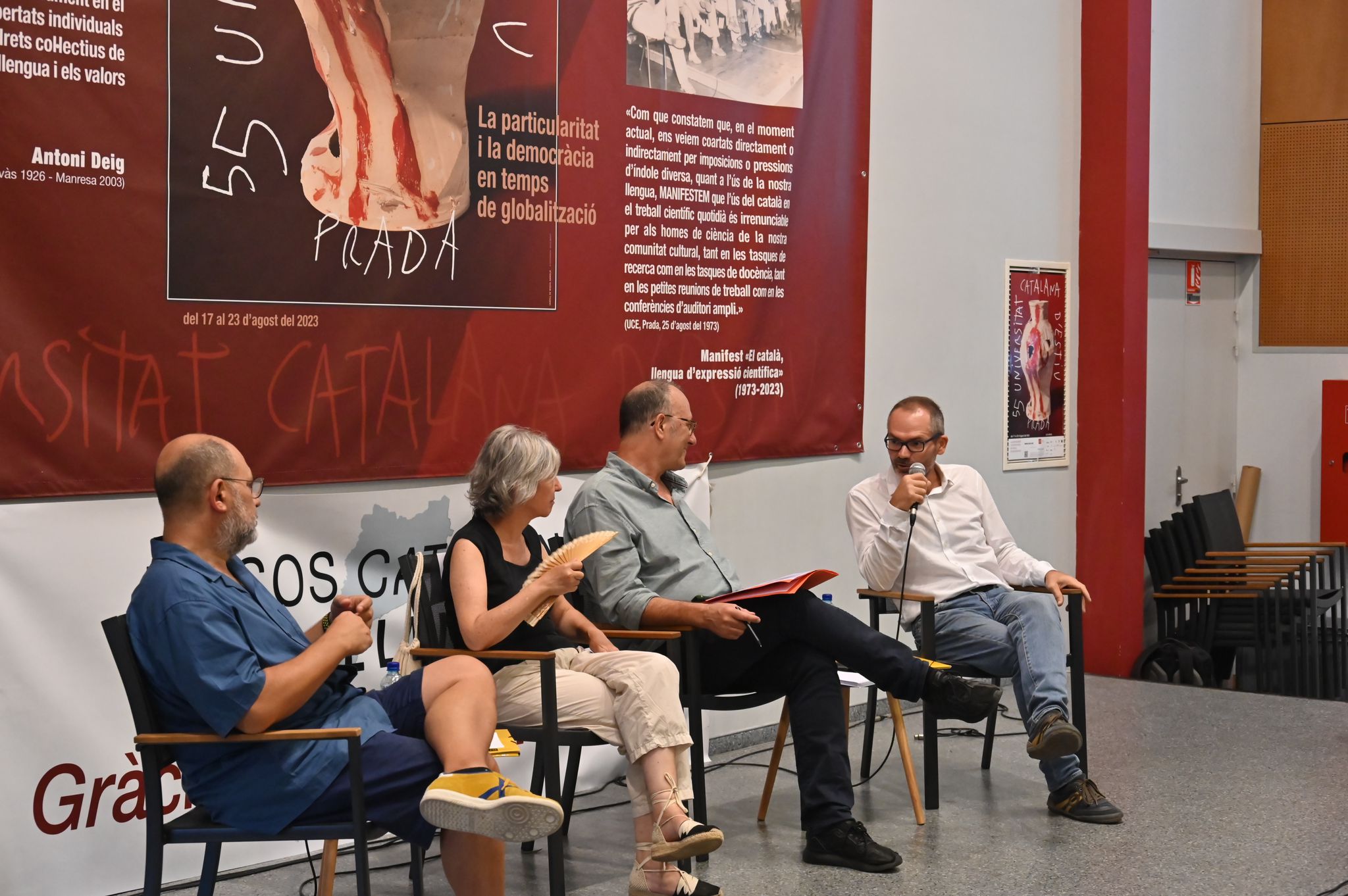 Josep Maria Ganyet, Dolors Feliu, Xavier Antich i Josep Costa, en un momento del debate a la UCE sobre el Catalangate/Josep Maria Montaner