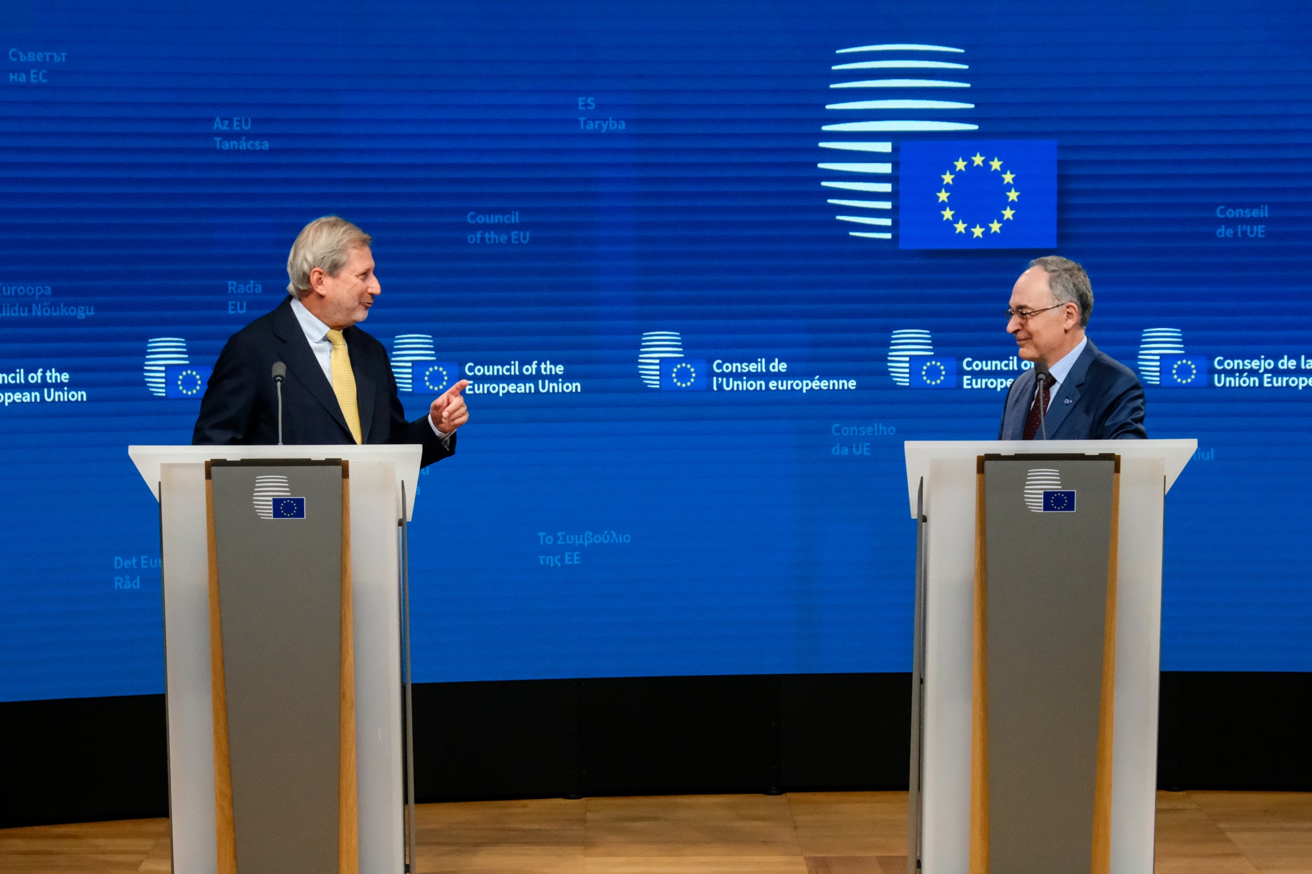 La Unió Europea aposta per continuar negociant l'oficialitat del català, però sense pressa / ACN