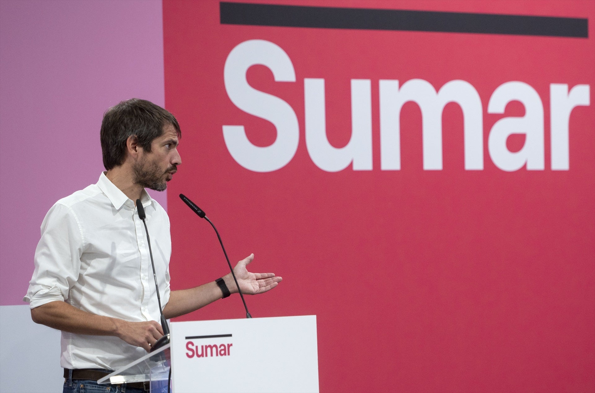 El portaveu de Sumar, Ernest Urtasun, en una roda de premsa / Europa Press
