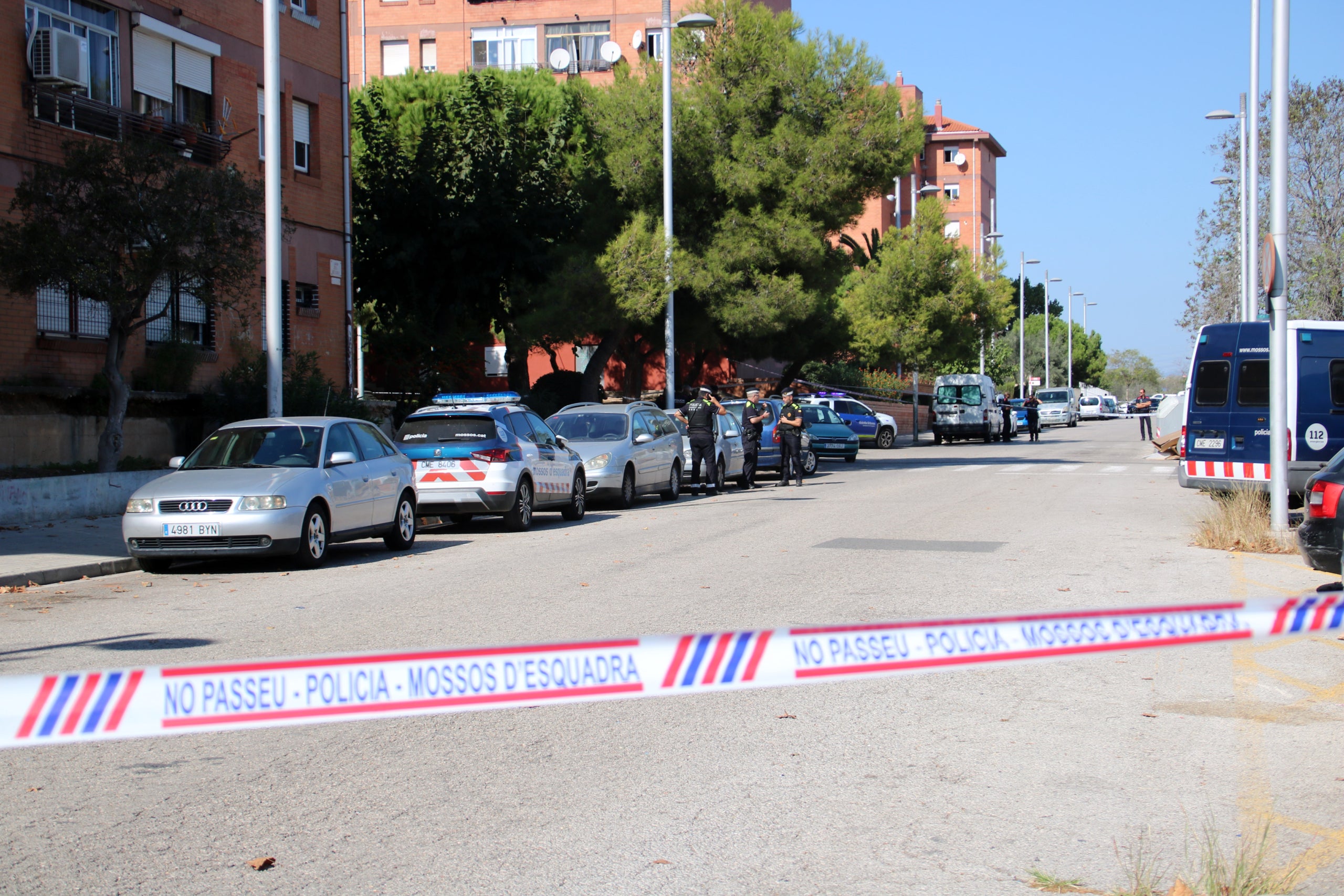 Una calle acordonada por los Mossos en la zona del tiroteo de Tarragona / ACN