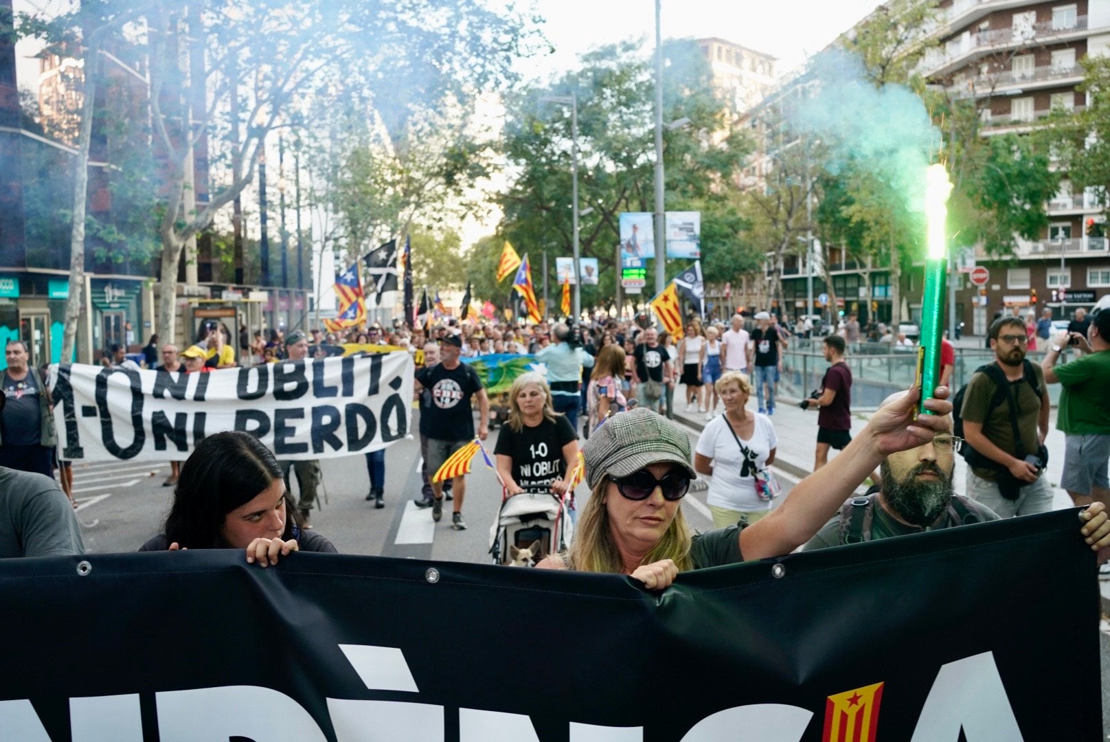 Imatge d'alguns manifestants de la protesta del primer d'octubre del 2023 a la Model / Mireia Comas