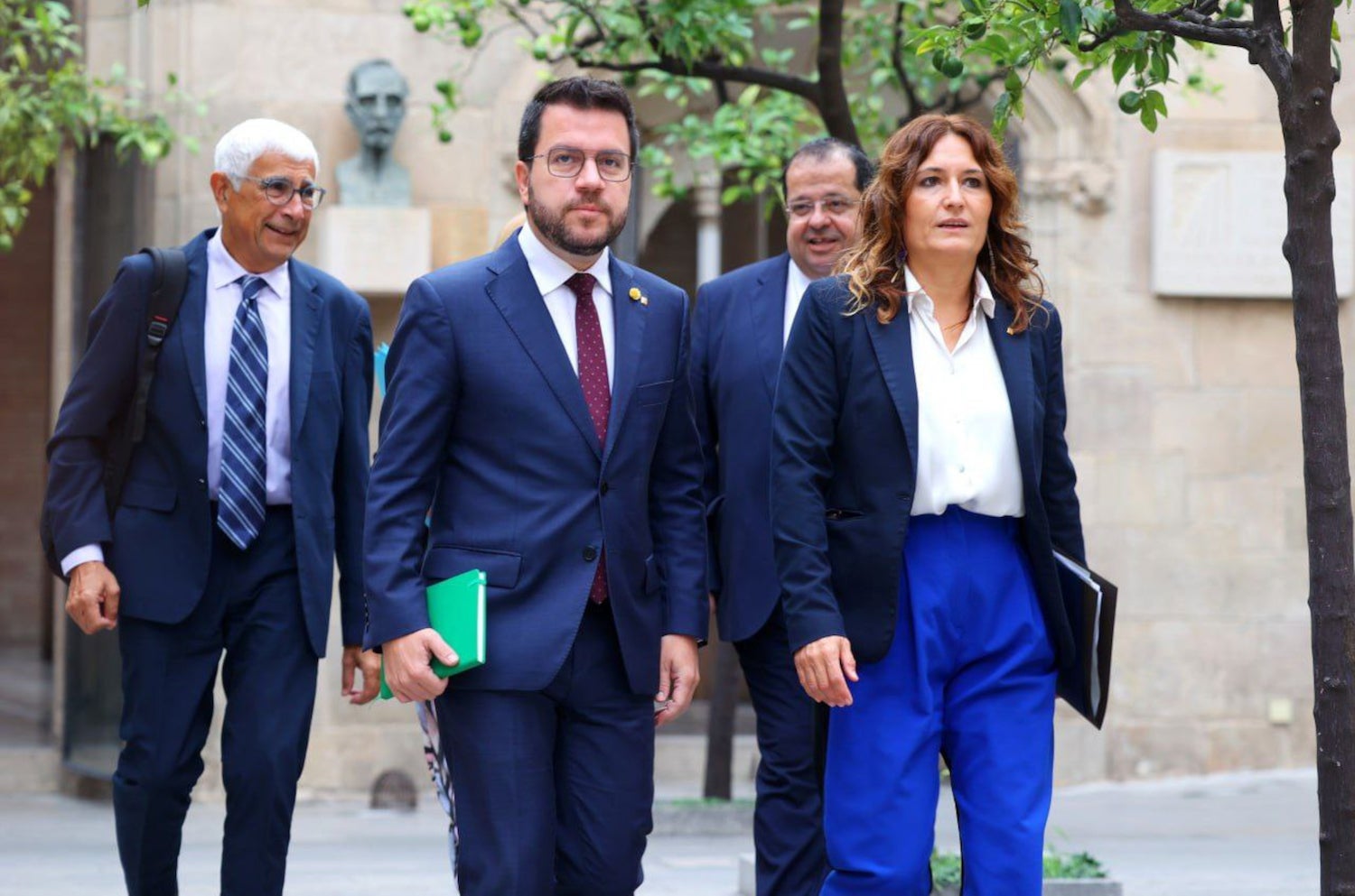 El president de la Generalitat, Pere Aragonès, i els consellers Laura Vilagrà, Manel Balcells i Joan Ignasi Elena / Rubén Moreno/Generalitat de Catalunya