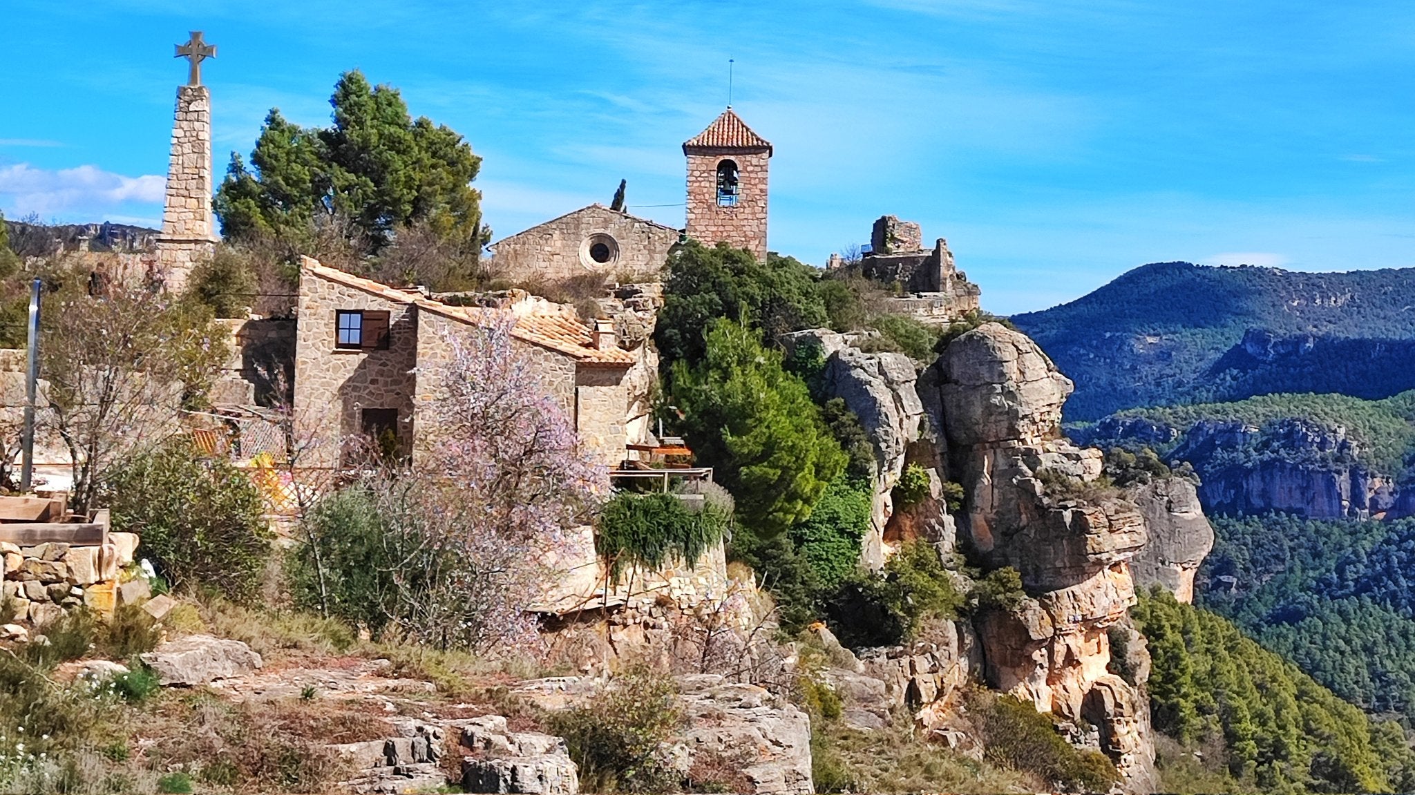 Imatge del poble de Siurana / Twitter