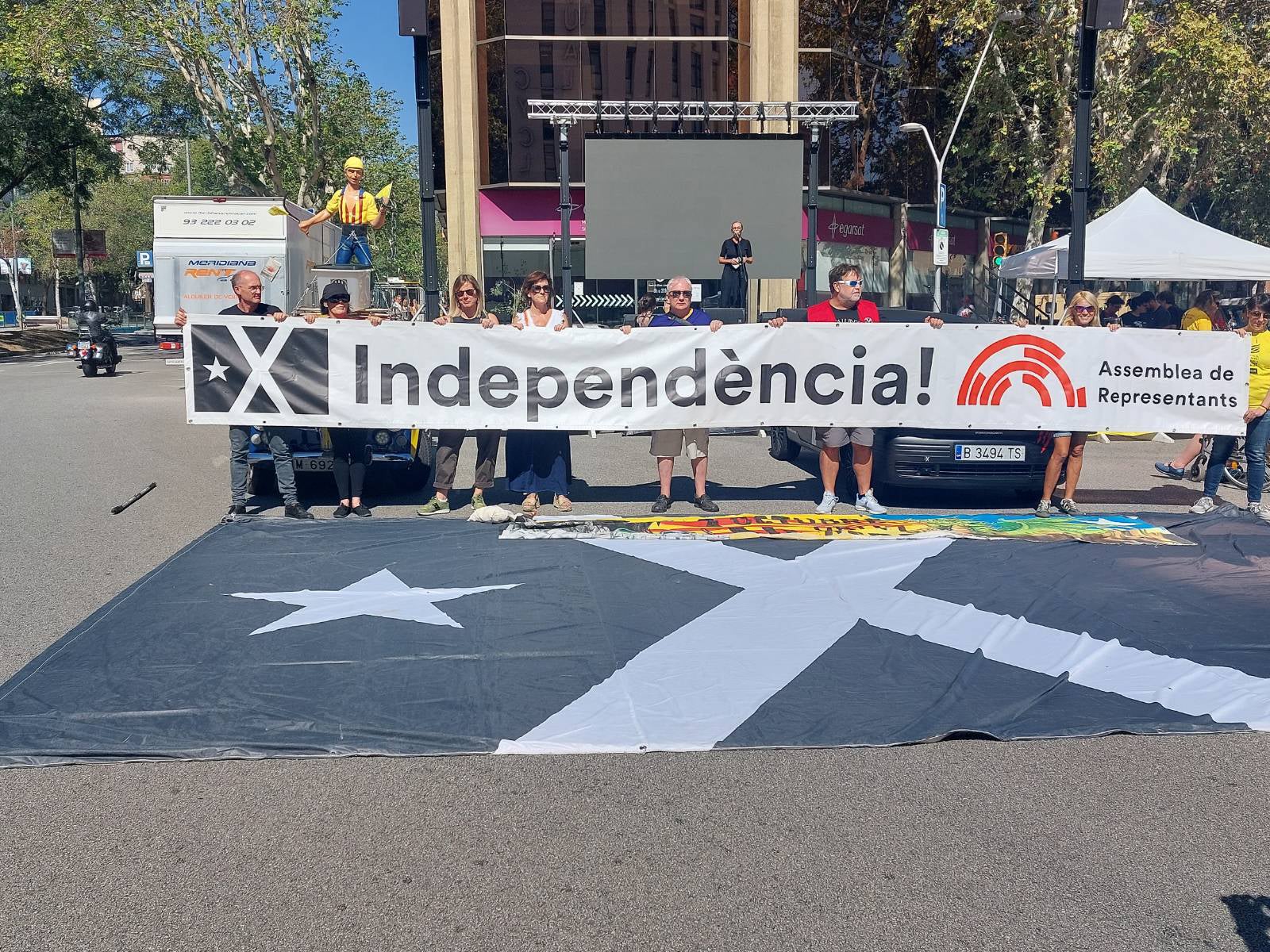 Un dels parlaments conjunts de Consell per la República i CDR a l'acte davant la Model pels sis anys de l'1-O