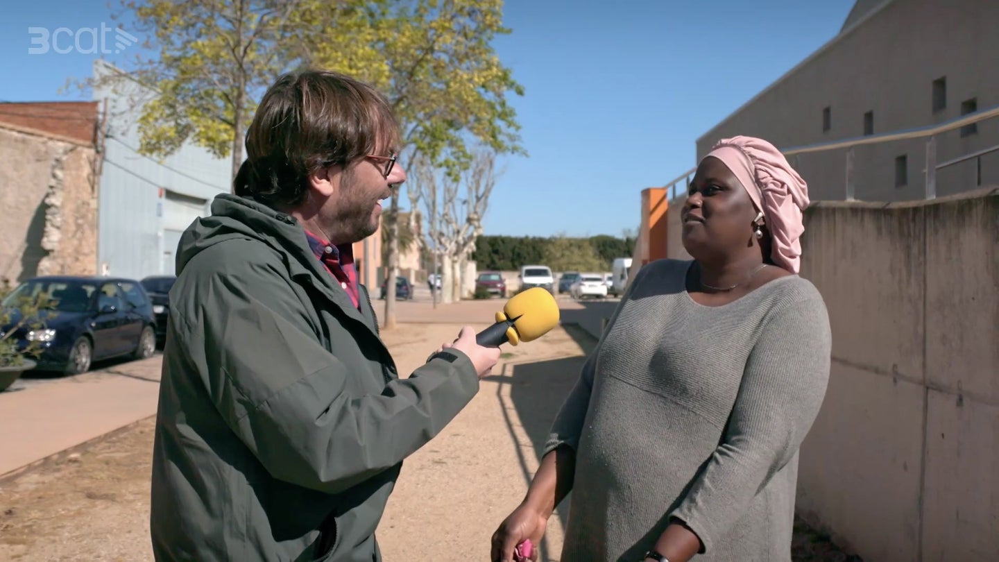 Missatge important i aplaudit sobre el català a 'El Foraster' - TV3