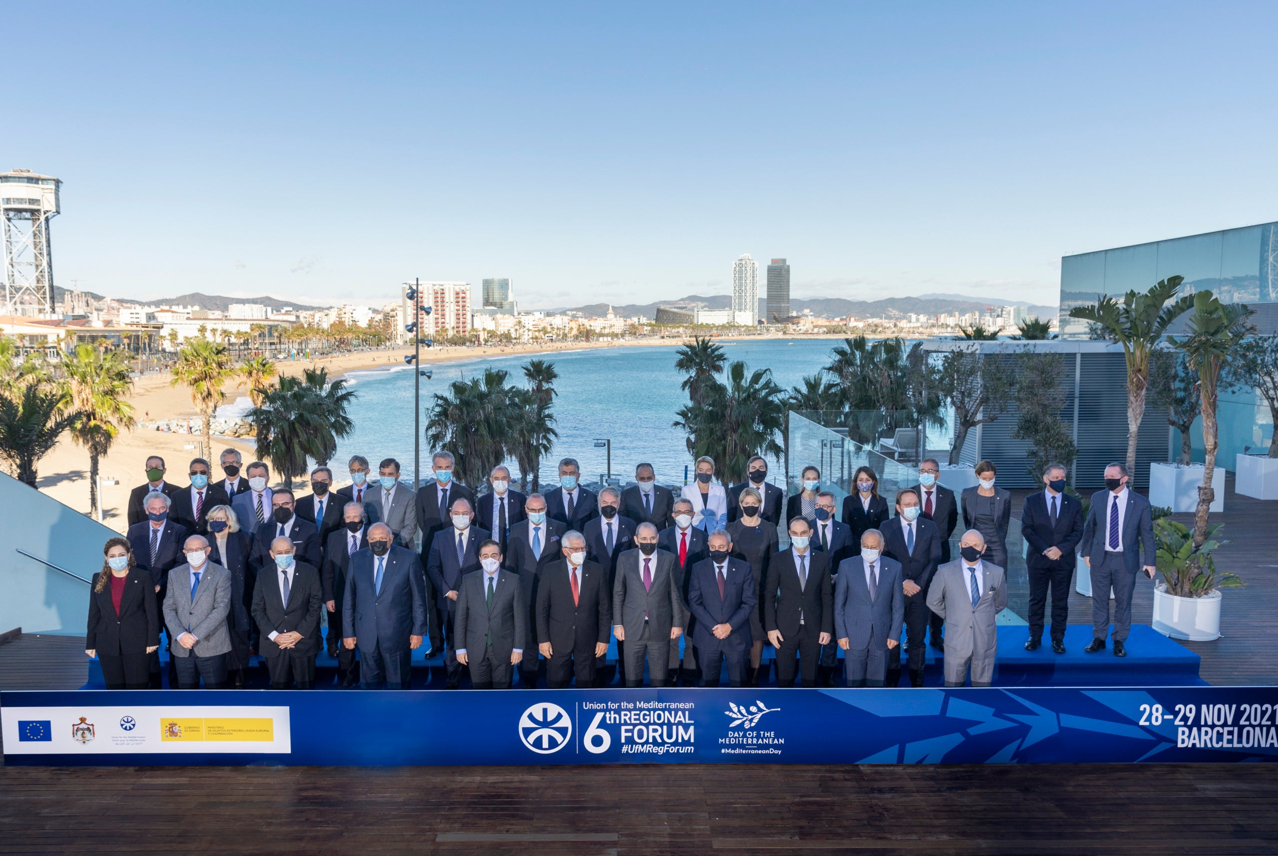 Fotografia de família de l'últim fòrum regional de la Unió per la Mediterrània / ACN