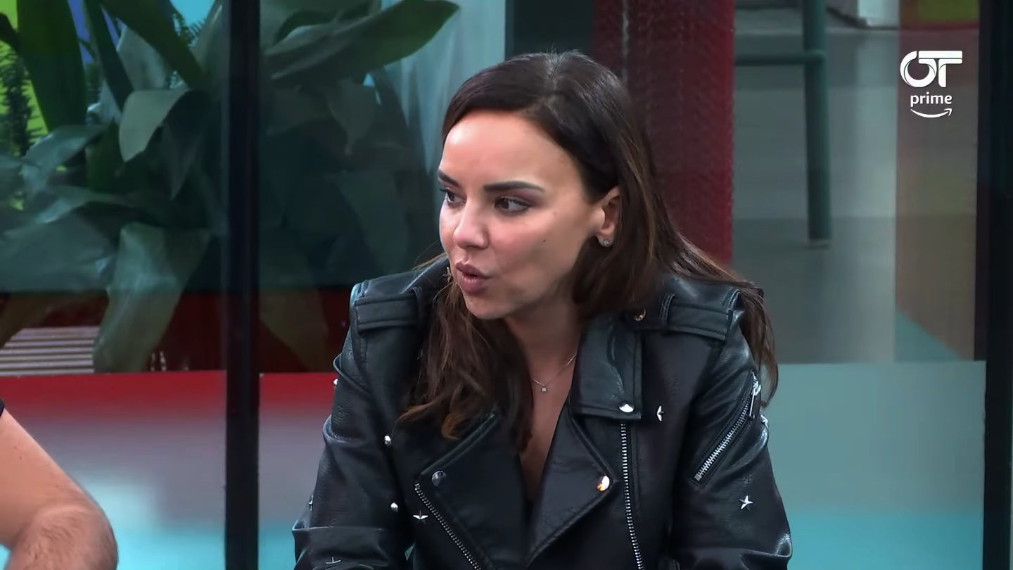 Chenoa s'emociona en el retorn a l'acadèmia d'OT - Youtube