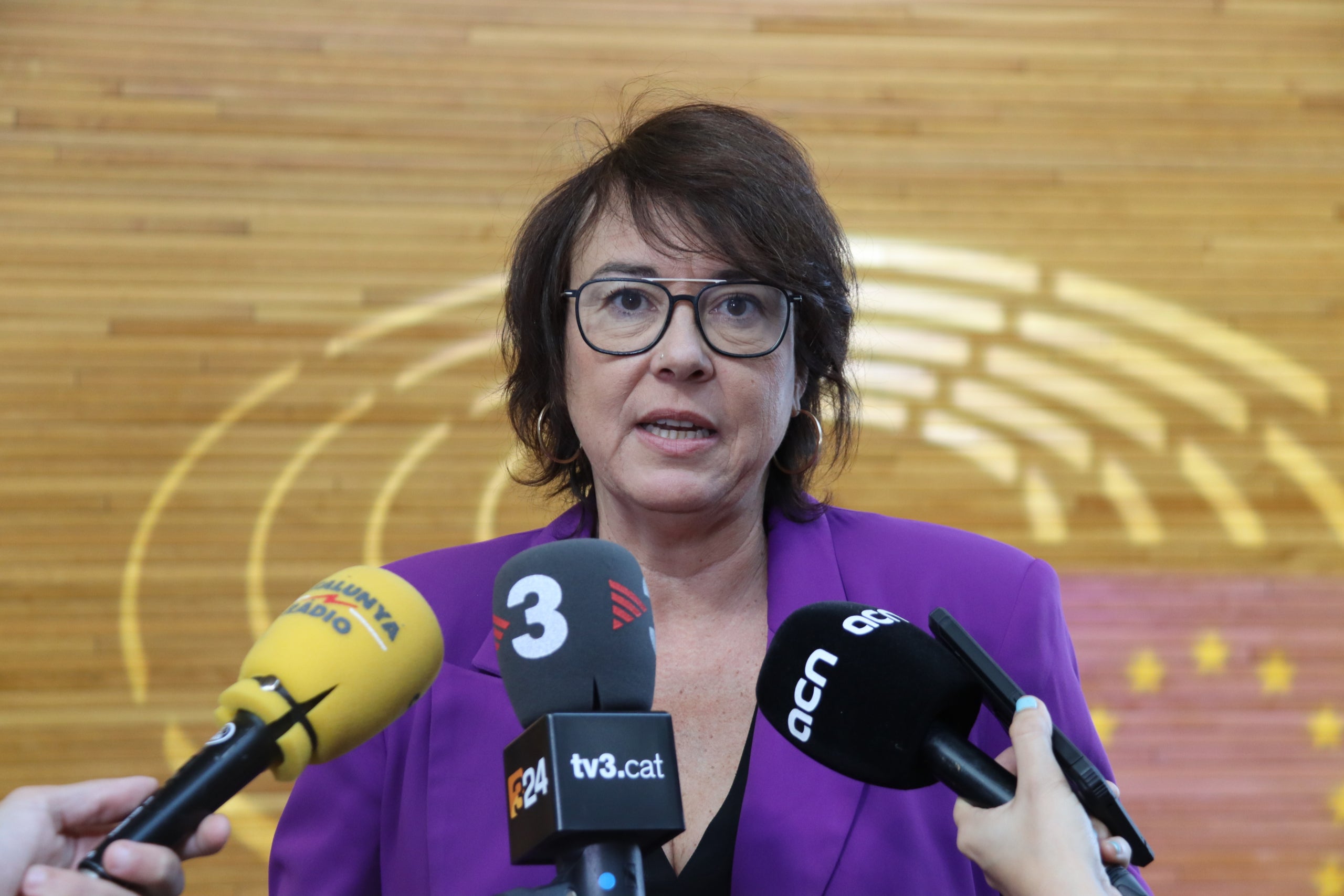 L'eurodiputada d'ERC Diana Riba en una atenció a mitjans / ACN