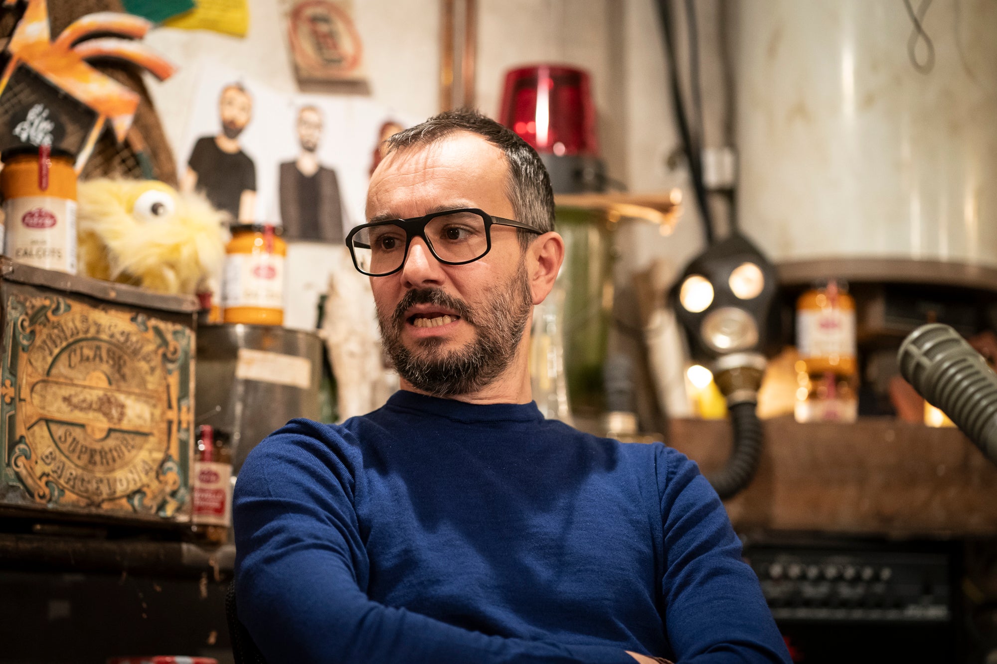 El búnquer, un programa satíric de ràdio protagonitzat per Lluís Jutglar (Peyu), Jair Domínguez i Neus Rossell 28.11.2023 / Mireia Comas
