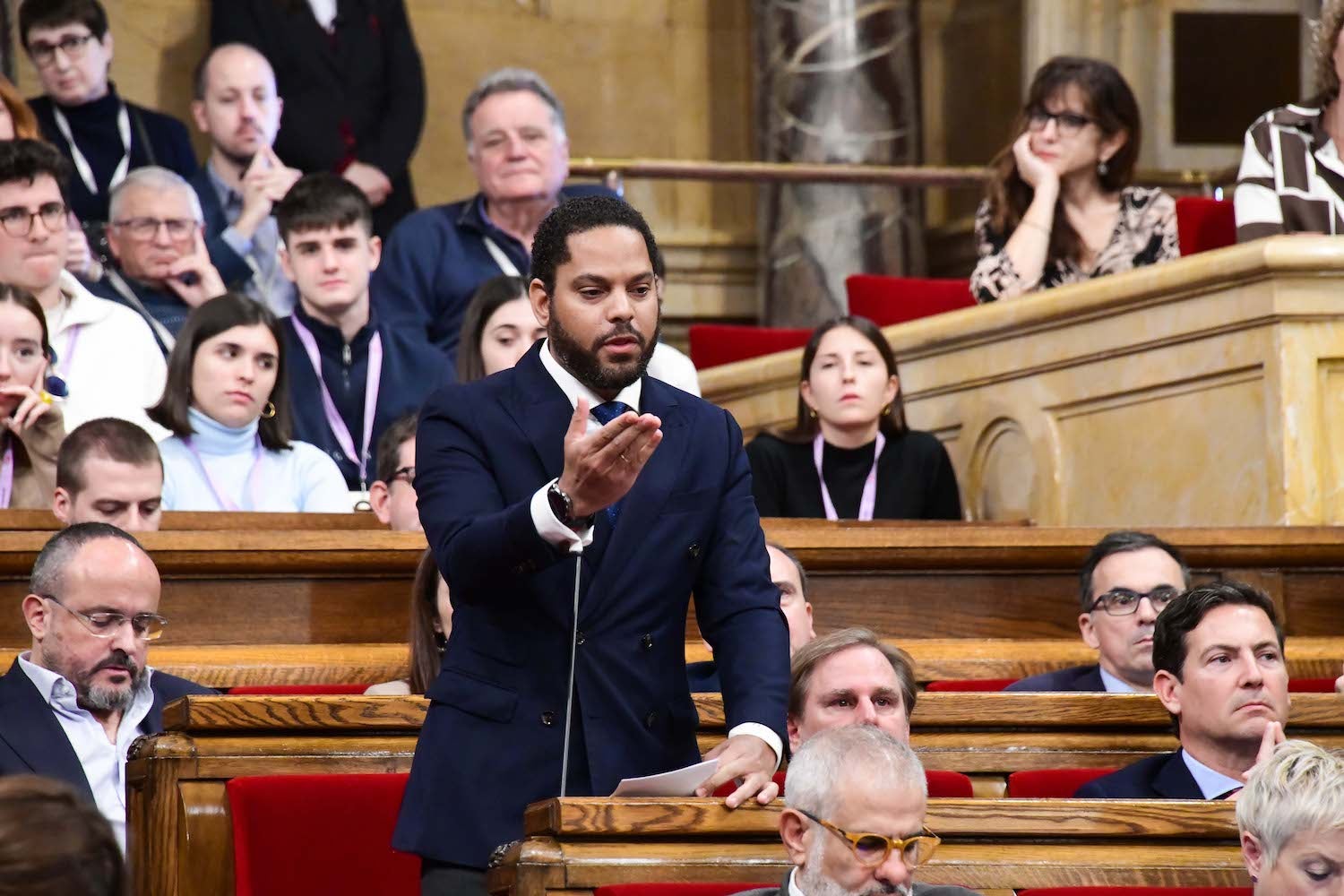 El líder de Vox a Catalunya, Ignacio Garriga, durant la seva intervenció / Parlament de Catalunya / Jordi Garcia Monte