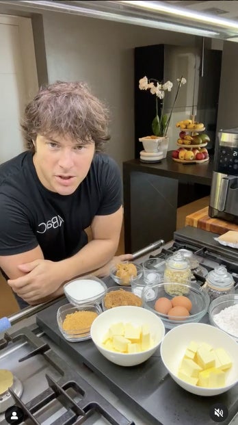 Jordi Cruz publica una altra foto des de la cuina - Instagram