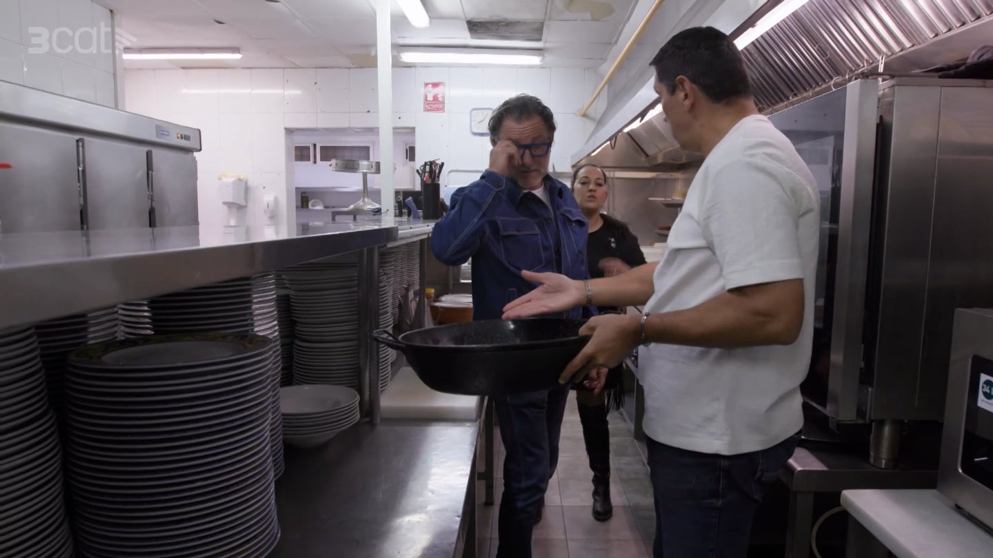 No es posen d'acord amb el nom de la paellera - TV3