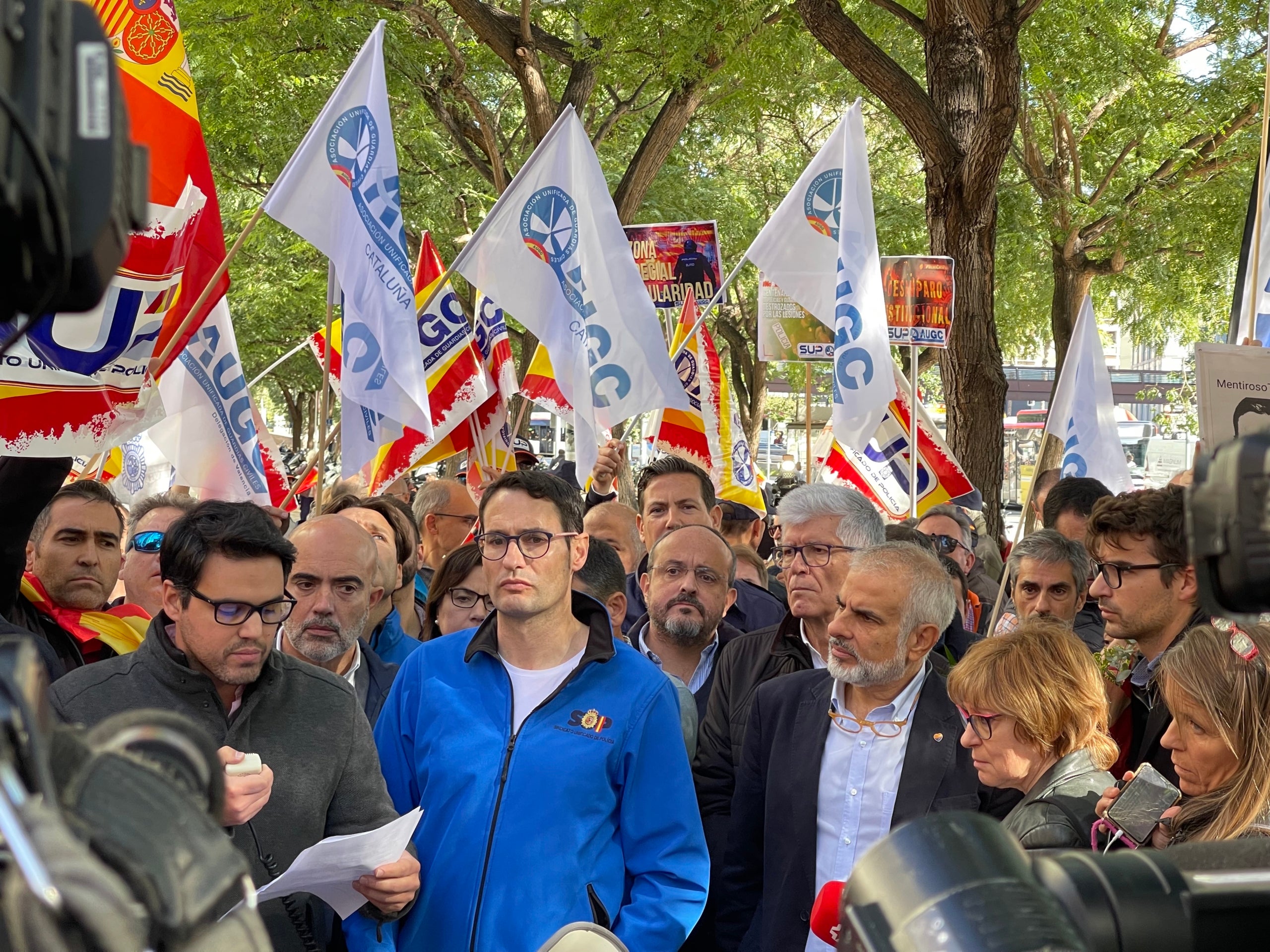 Els portaveus parlamentaris Alejandro Fernández, Carlos Carrizosa y Sergio Macián/Quico Sallés