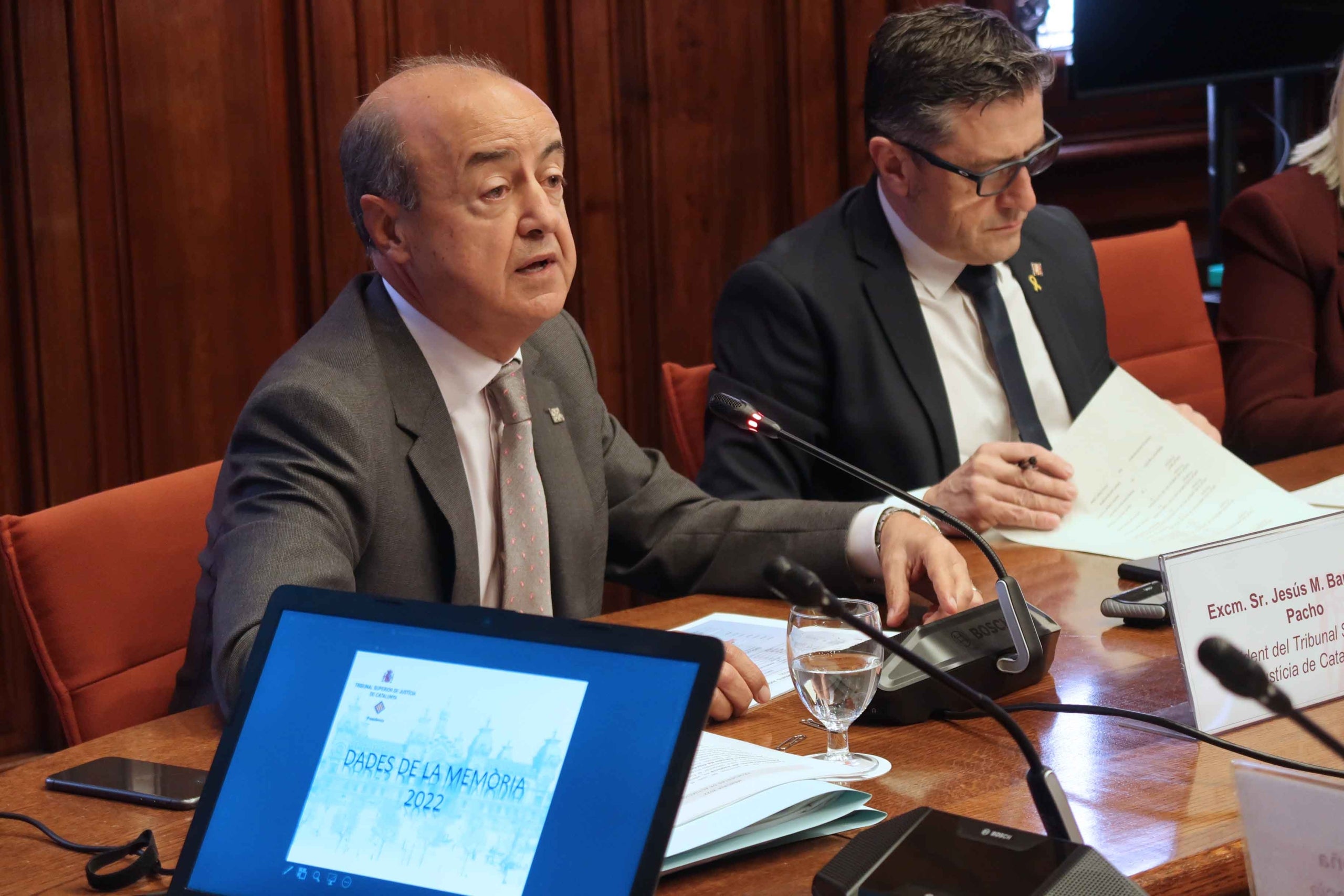 Jesús Maria Barrientos, i el diputat president de la comissió de Justícia, Jordi Orobitg/Parlament