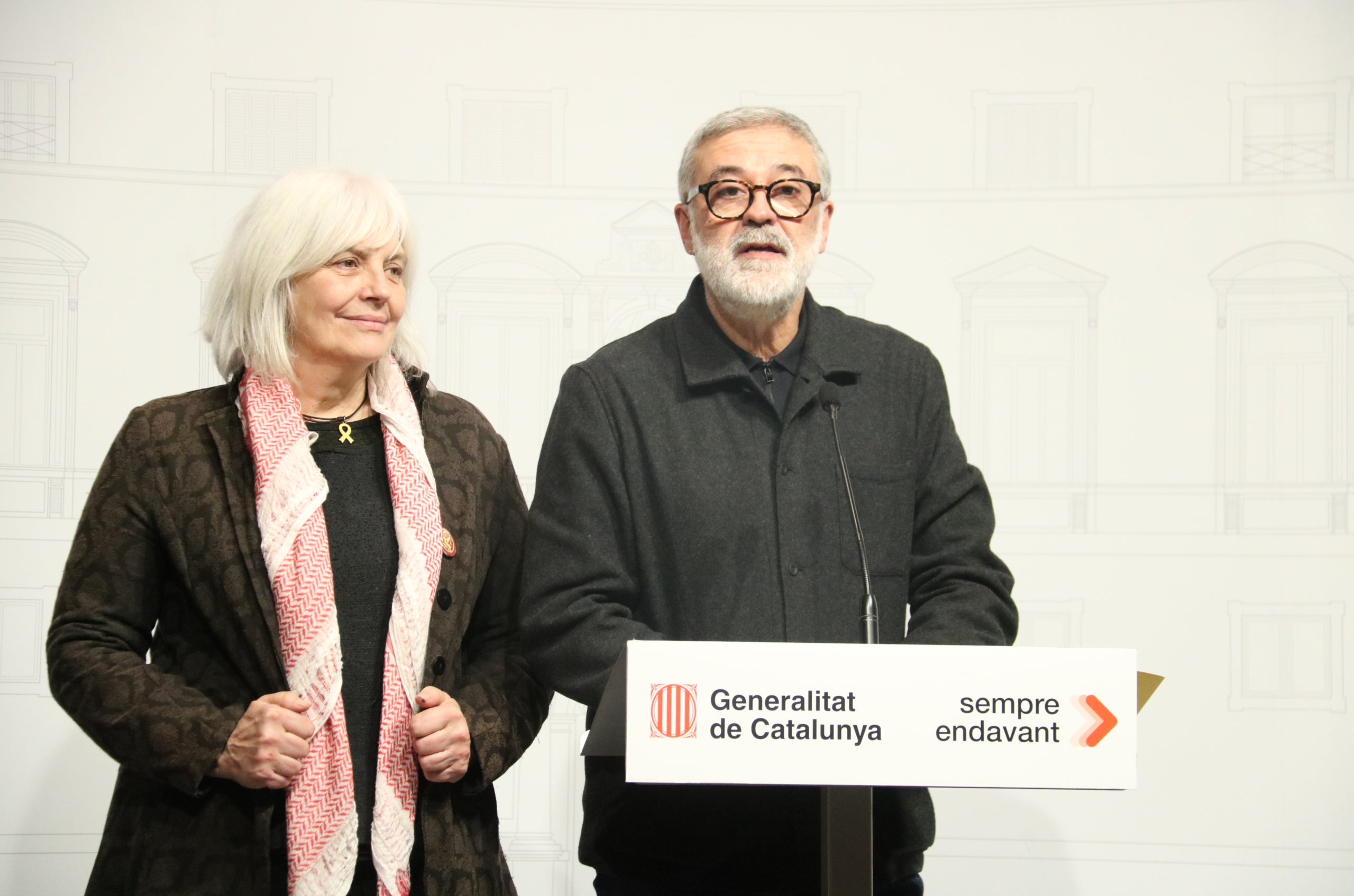 El diputado de la CUP Carles Riera acompañado de Dolors Sabaté / ACN