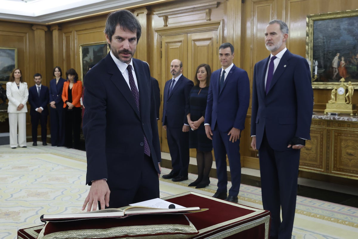 El ministre de Cultura, Ernest Urtasun, promet el càrrec davant el rei Felip VI / CR