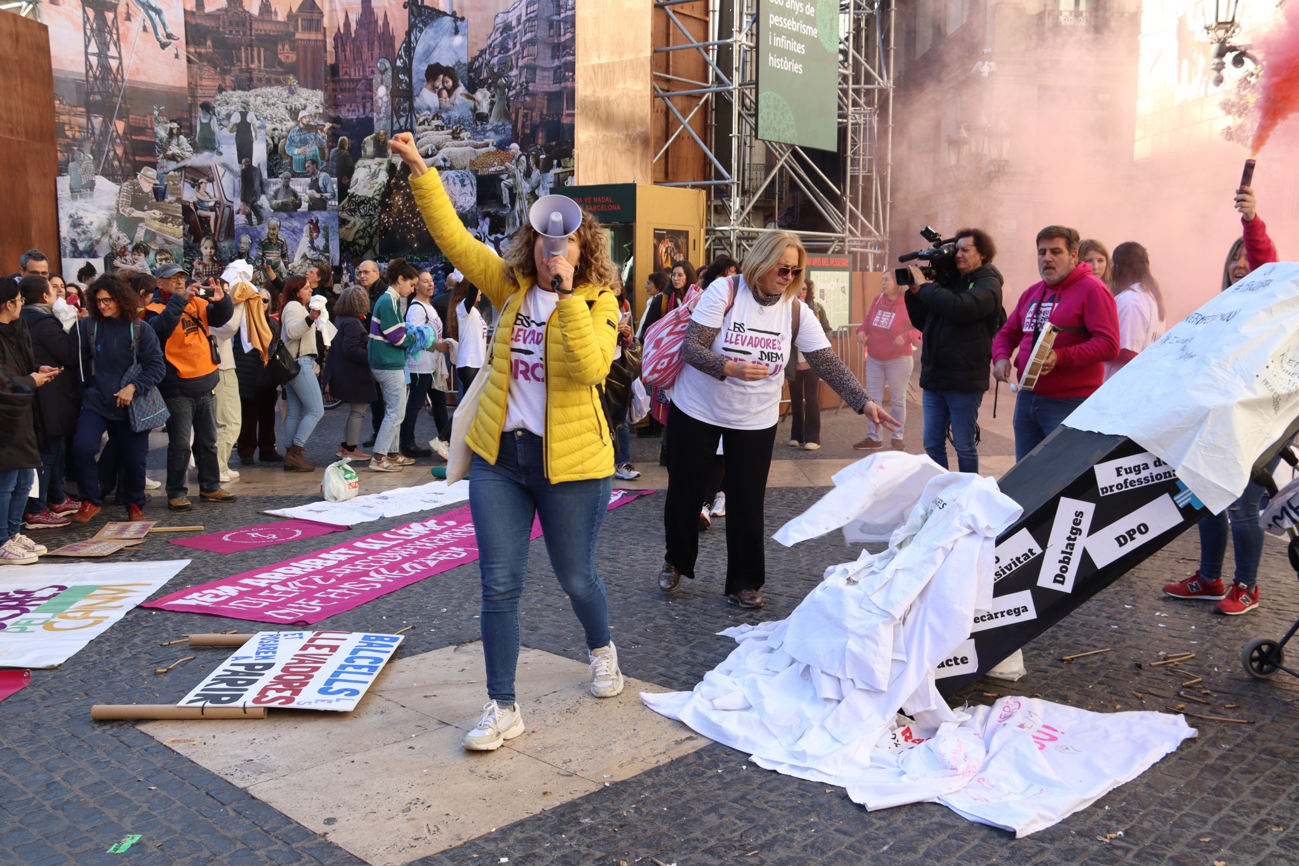 Una protesta d'infermeres, que estan en vaga indefinida per reclamar millores laborals / ACN