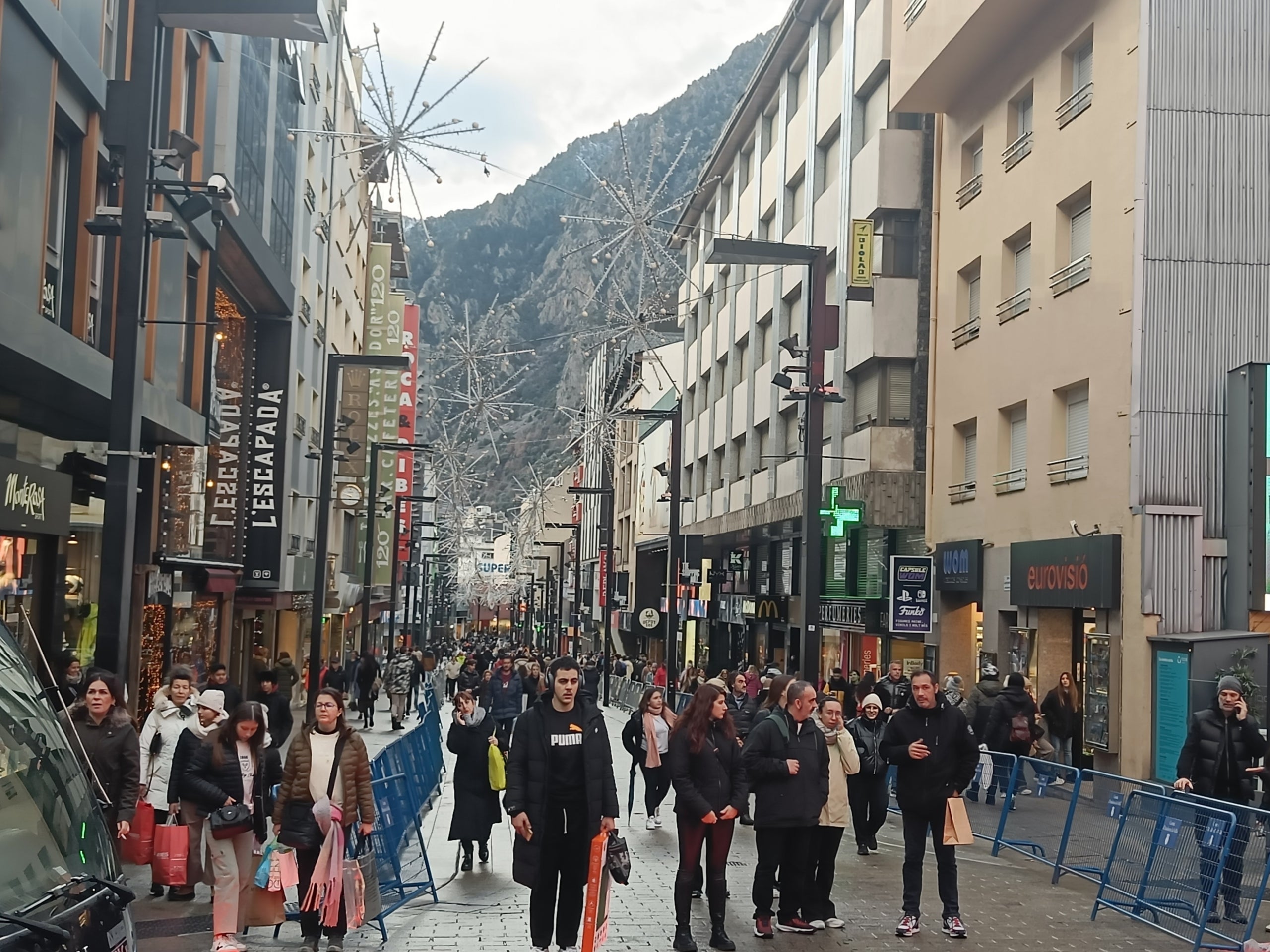 Una imatge d'arxiu de l'avinguda Meritxell, a Andorra la Vella / Europa Press