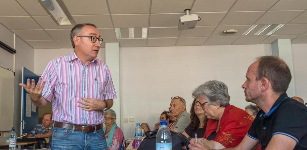 Jordi Jaria impartint una classe a la Universitat Catalana d'Estiu l'any 2016/Josep Maria Montaner/UCE