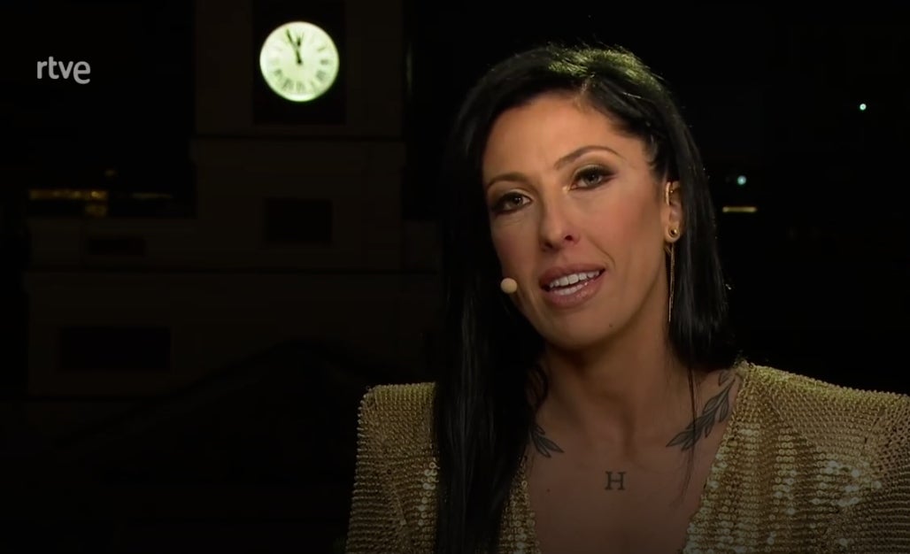 Jenni Hermoso envia un missatge feminista en les campanades - TVE