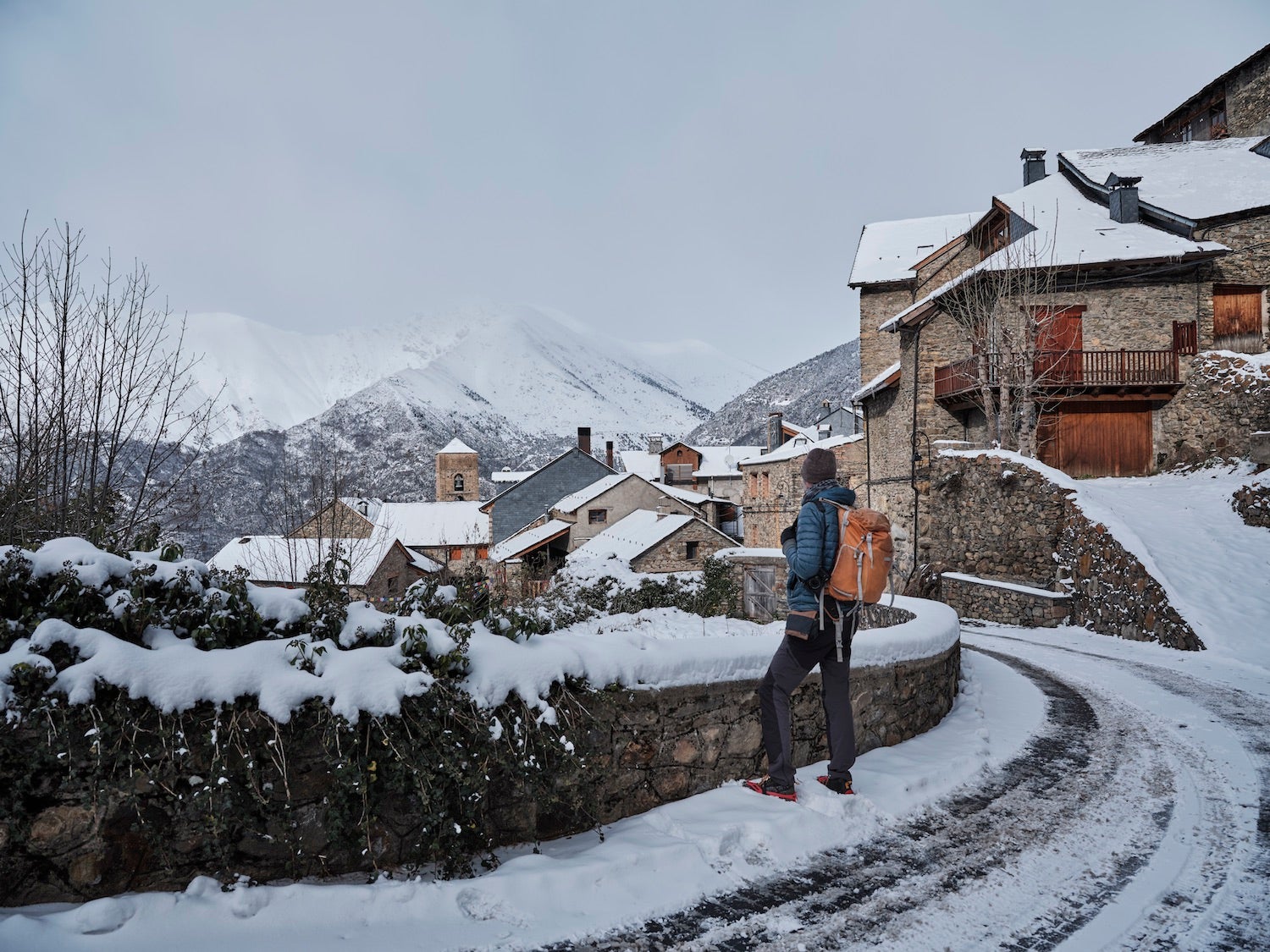 Durro, amb la seva església romànica de la Nativitat. Vall de Boí (Alta Ribagorça) / Oriol Clavera / Patronat de Turisme de les Terres de Lleida