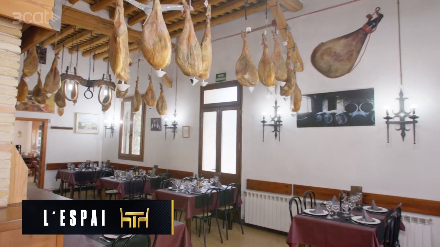 No ha convençut la decoració con jamones al techo - TV3