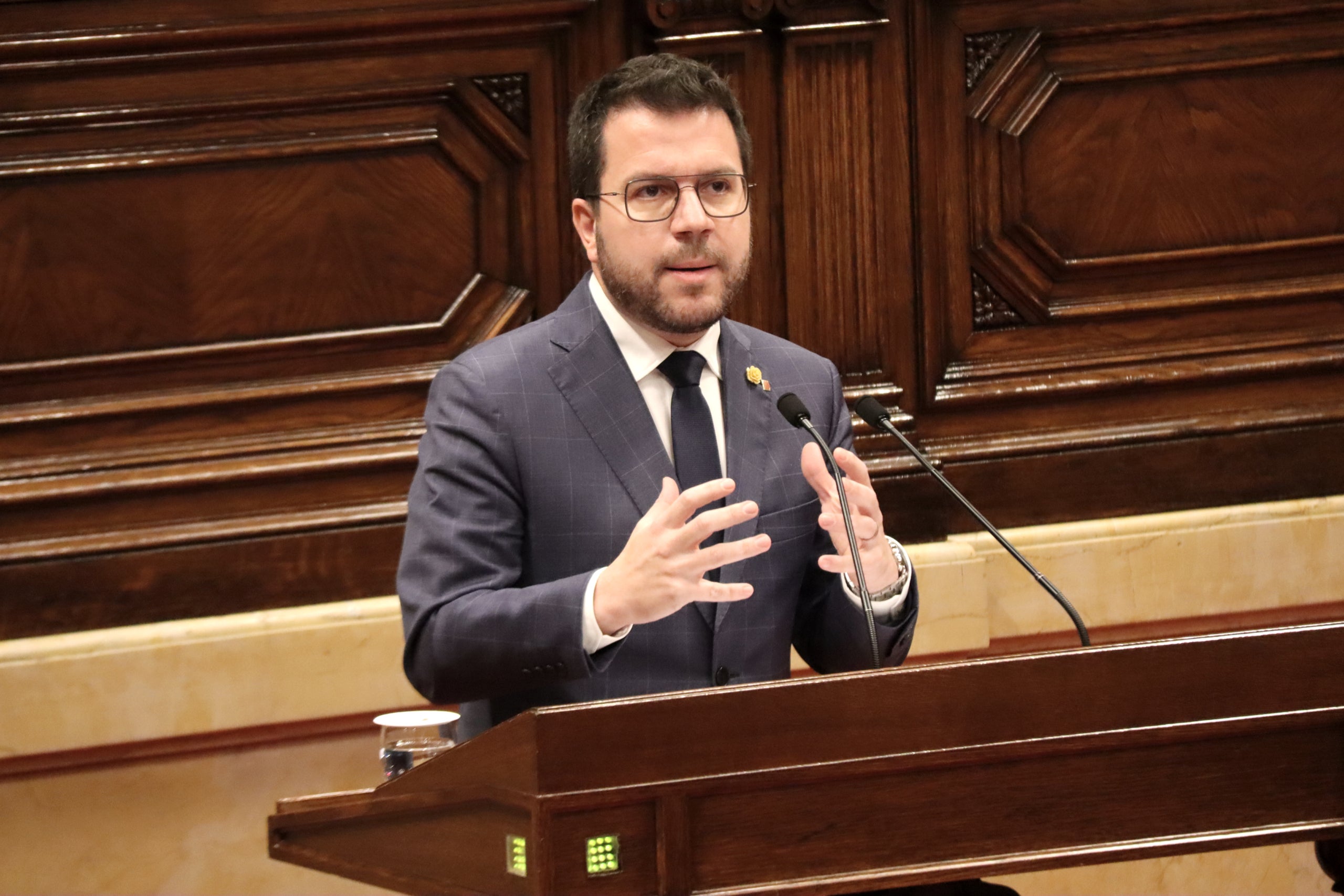 El president de la Generalitat, Pere Aragonès, compareix al ple monogràfic sobre la sequera al Parlament | Nico Tomás (ACN)