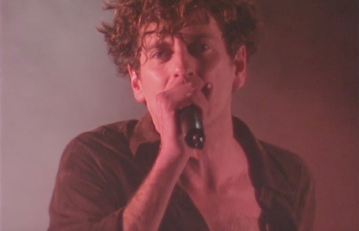 Carles Sabater, durant el concert de Vilafranca de 1999 / TV3