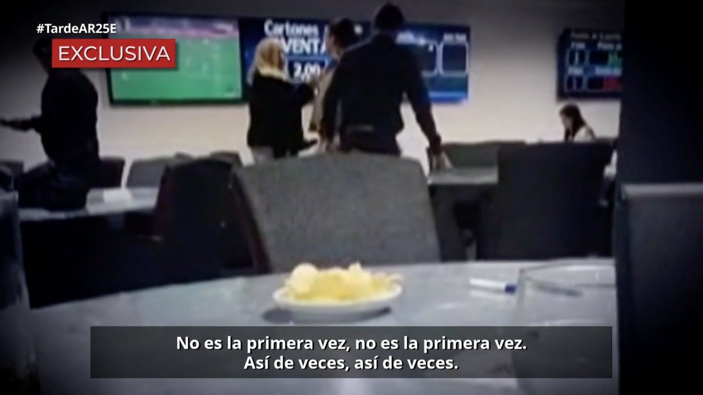 La vedette s'ha mostrat indignada en públic - Telecinco
