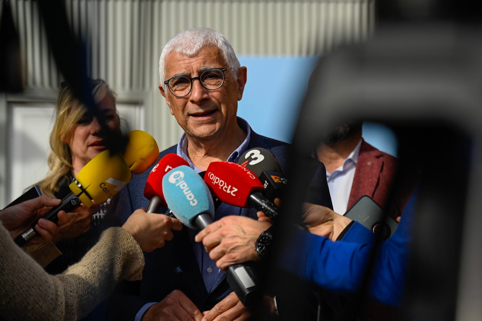El conseller de Salut durant l'atenció als mitjans a Flix / Foto: Departament de Salut