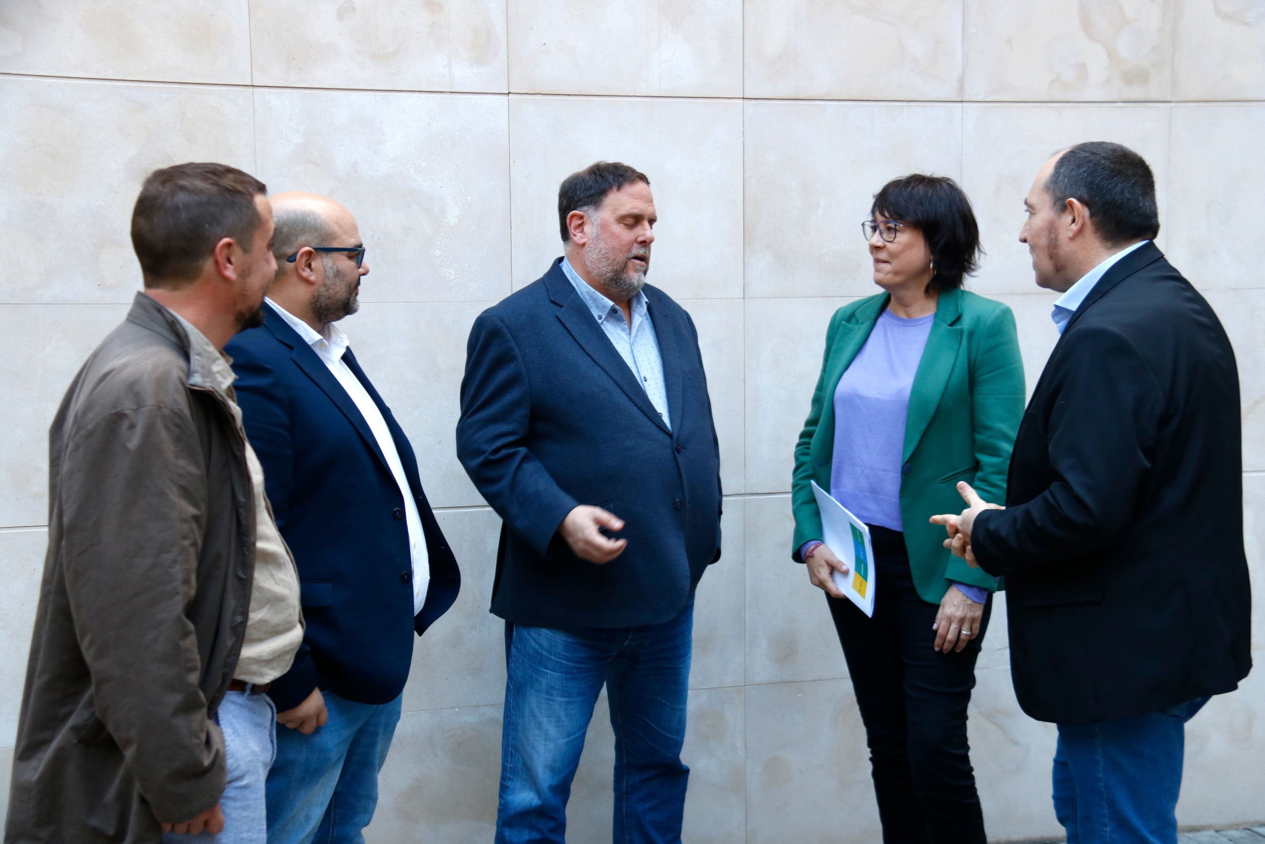 Els dirigents d'ERC, Bildu, BNG i Ara Més després de signar l'acord per anar plegats a les europees / ACN