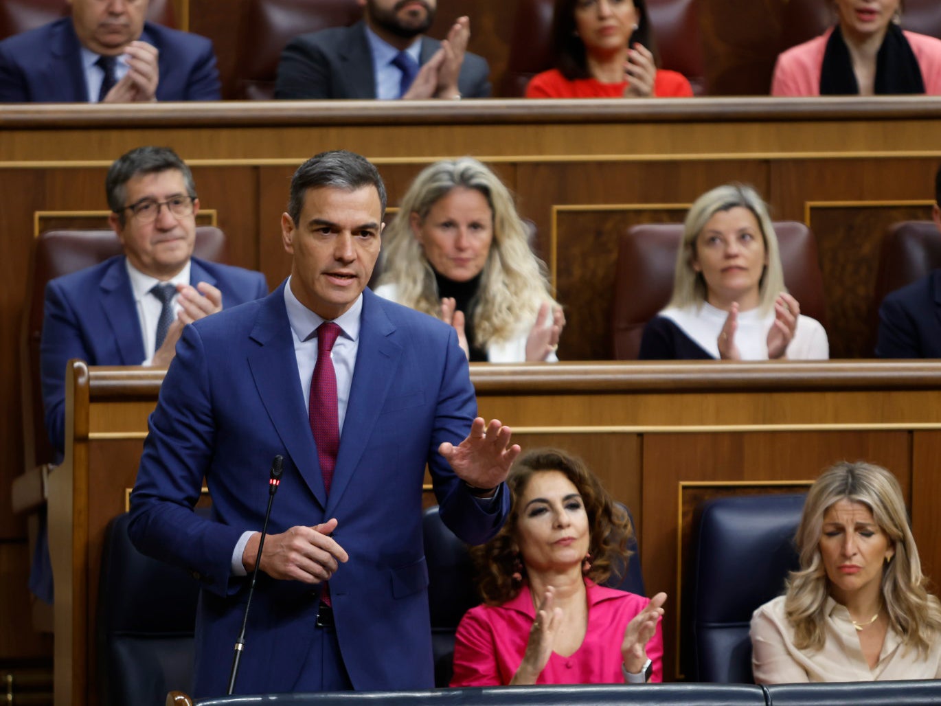 Pedro Sánchez, amb Maria Jesús Montero, a la darrera sessió de control del Congrés de Diputats/Pool Congreso