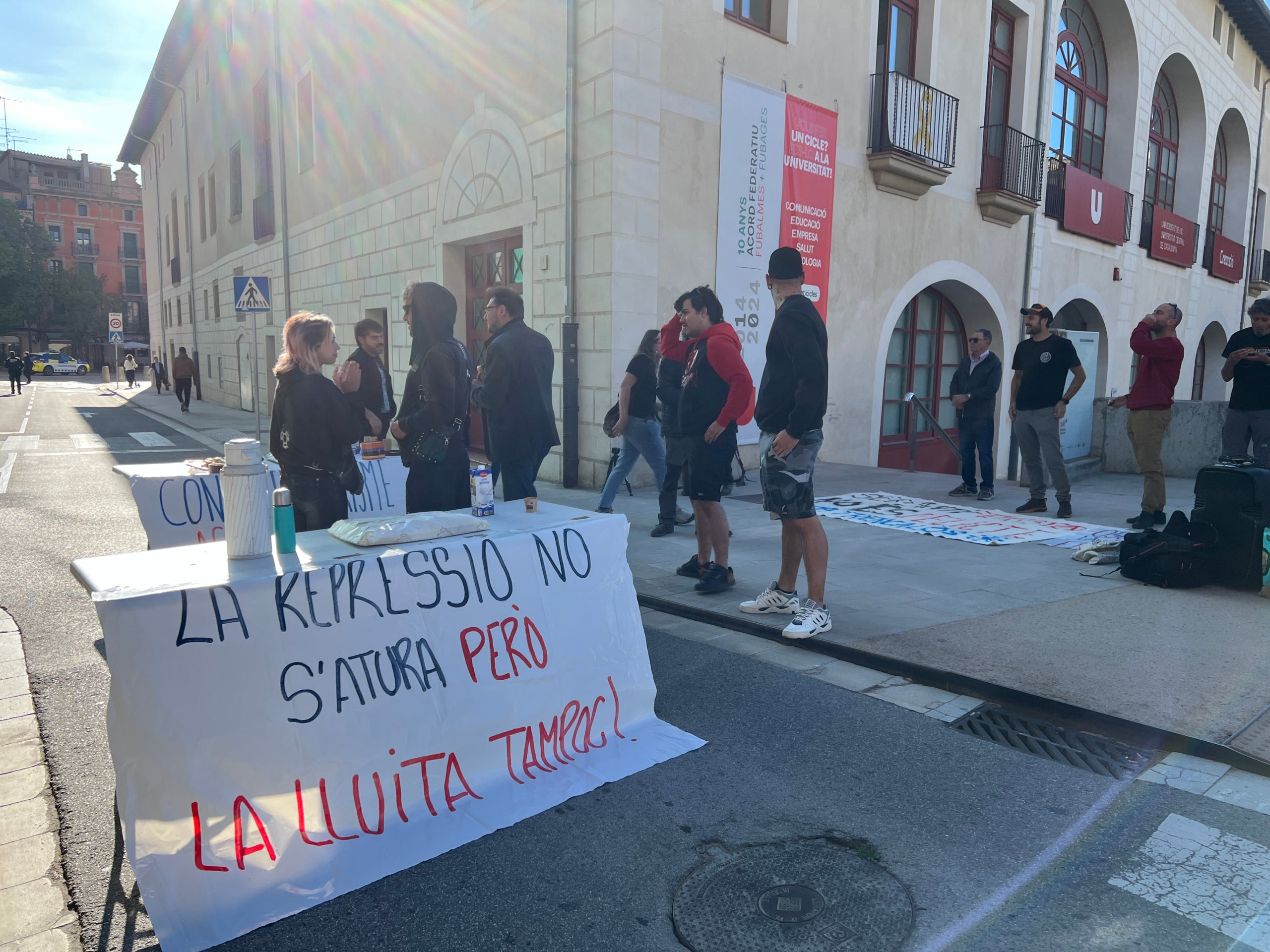 Una imatge de la concentració de suport als encausats pels incidents del míting de Vox a Vic/ACN