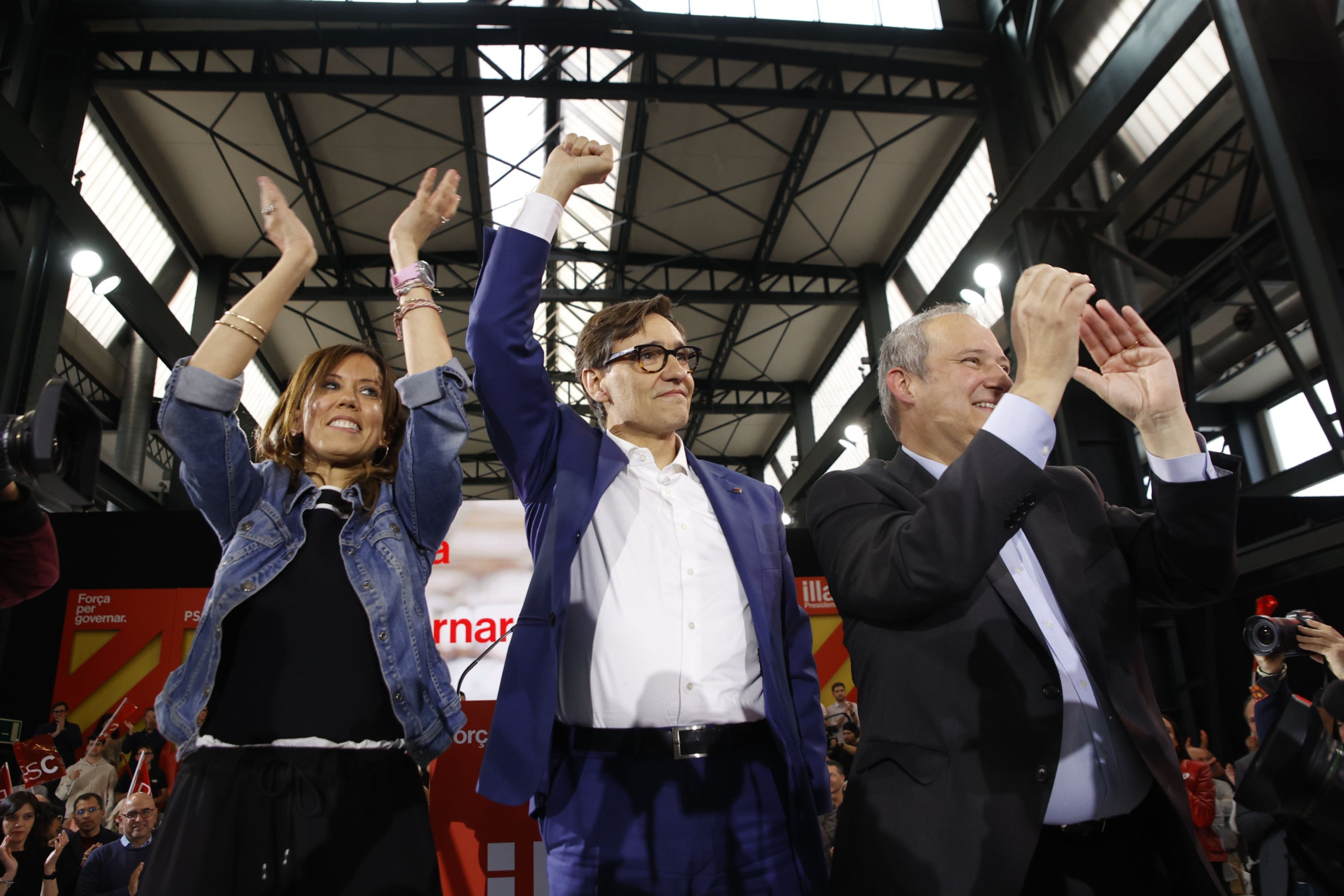 L'alcaldessa de Sabadell, Marta Farrés;el candidat del PSC, Salvador Illa i el ministre d'Indústria Jordi Hereu Jdurnat l'acte obertura de campanya del PSC a Sabadell/Kike Rincón