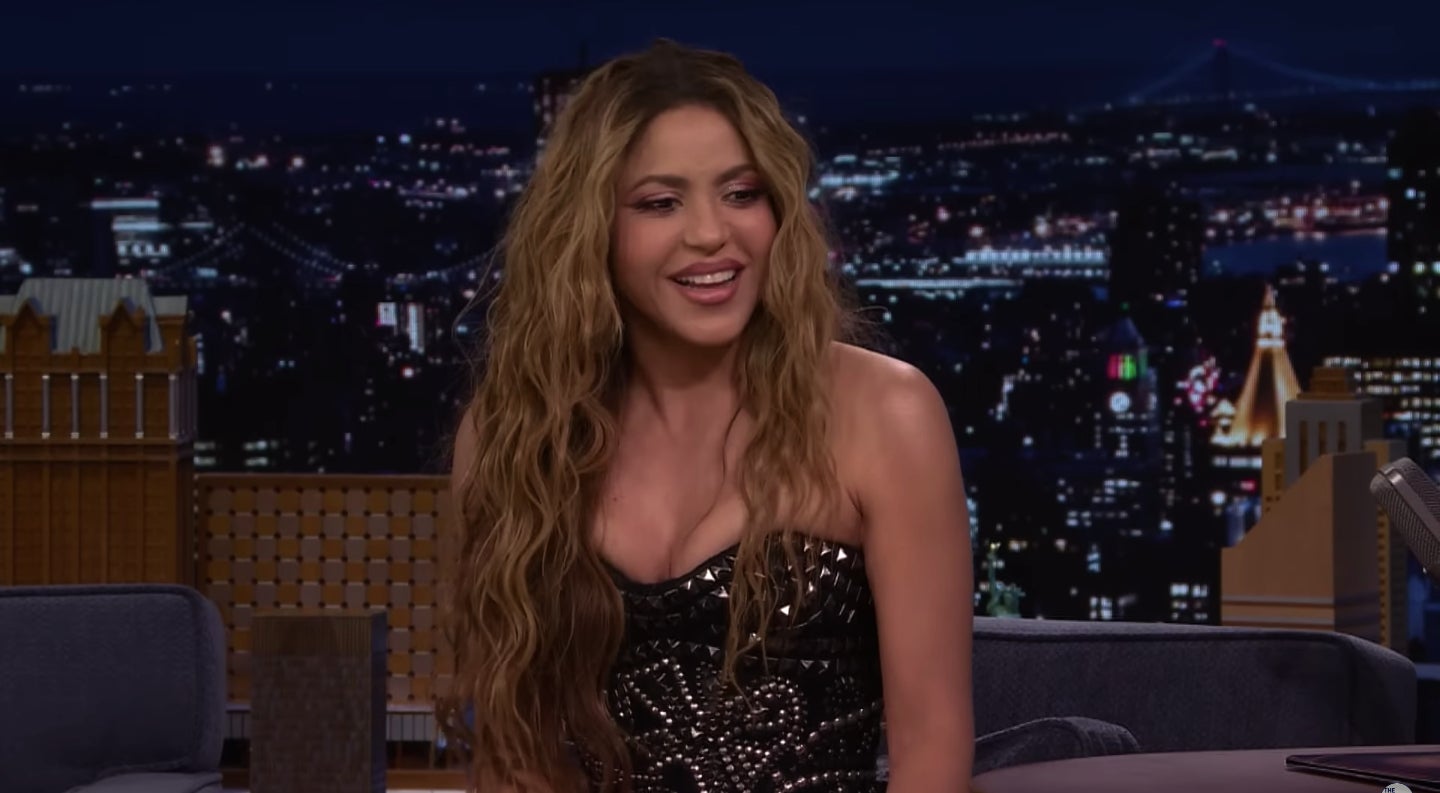 Shakira comenta què le parece la pel·lícula Barbie - YouTube