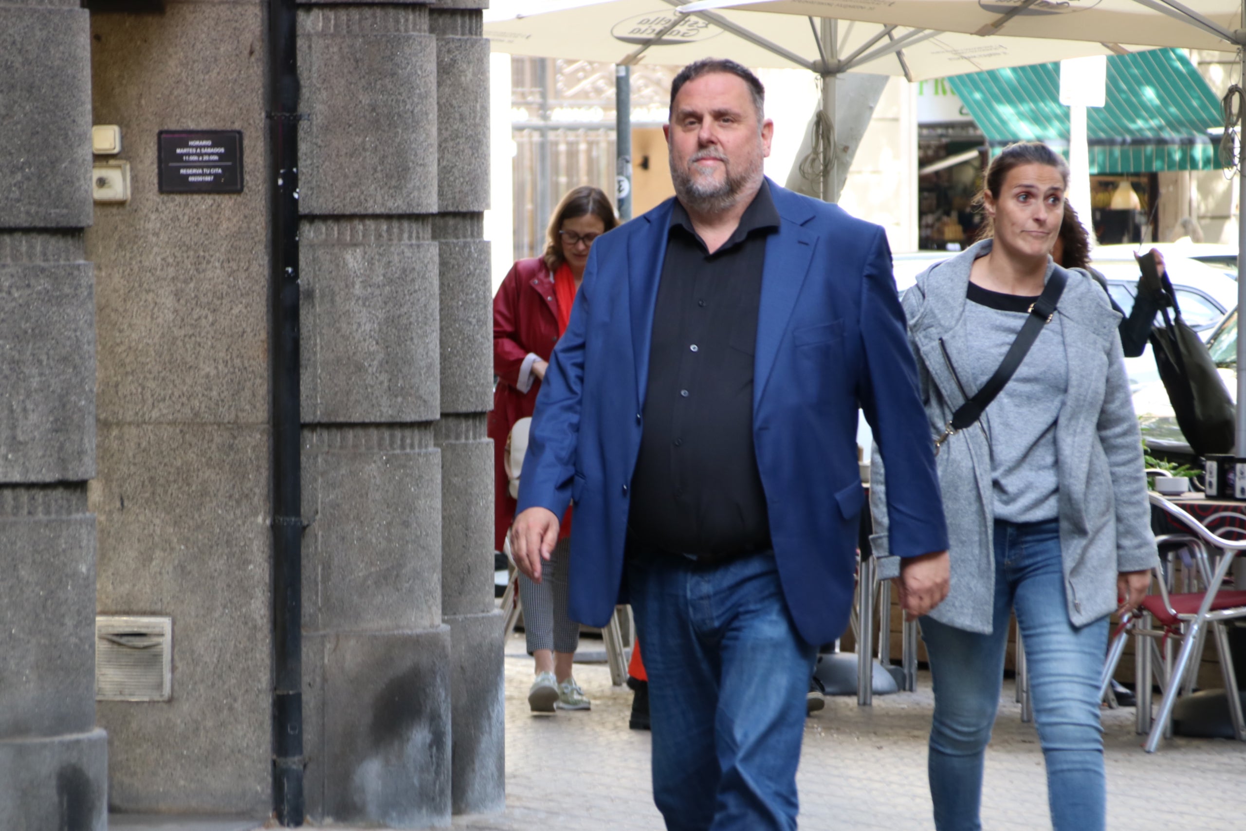El president d'ERC, Oriol Junqueras, arriba a la seu del partit / ACN (Bernat Vilaró)
