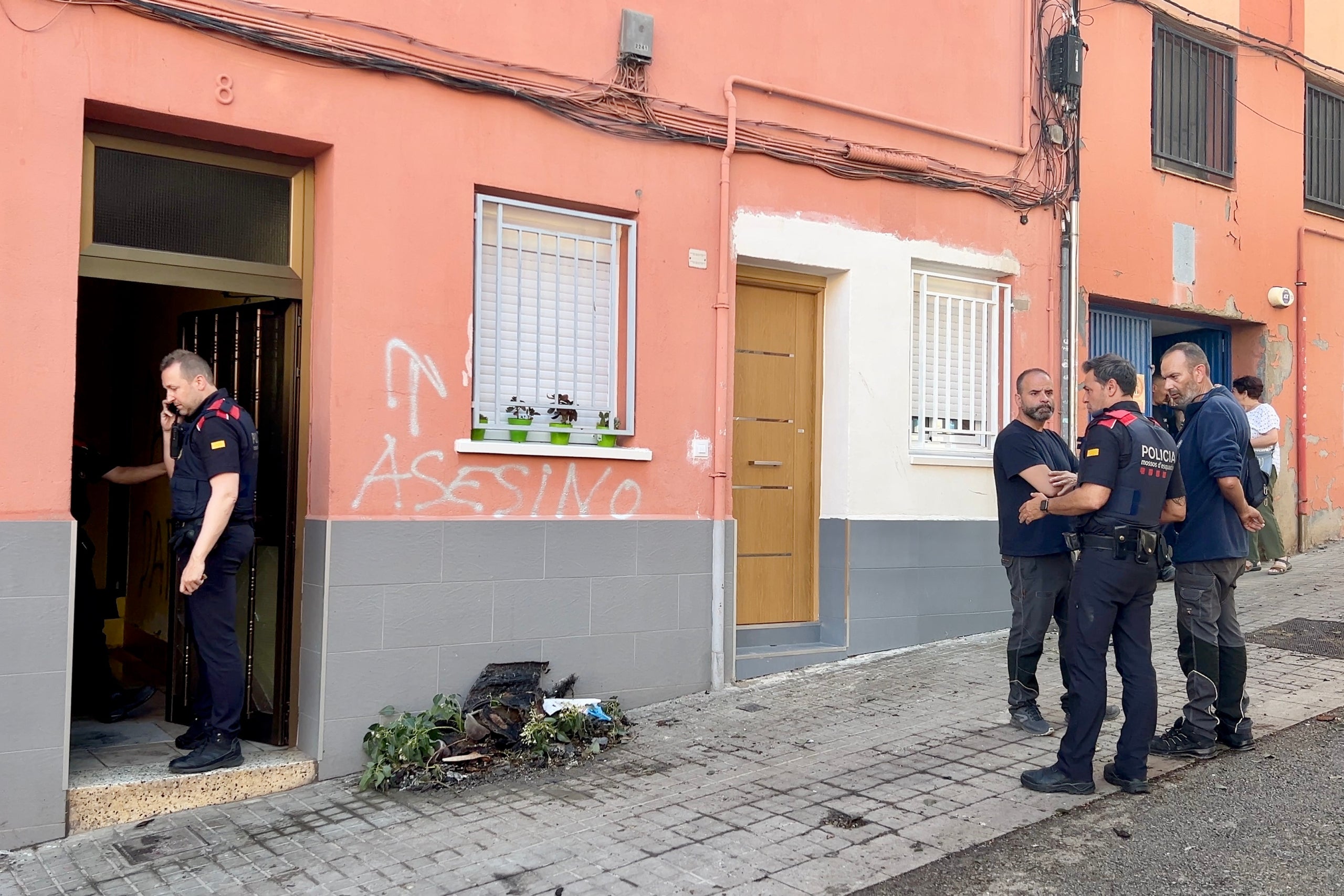 Imatge d'arxiu d'una patrulla de Mossos a Badalona / ACN