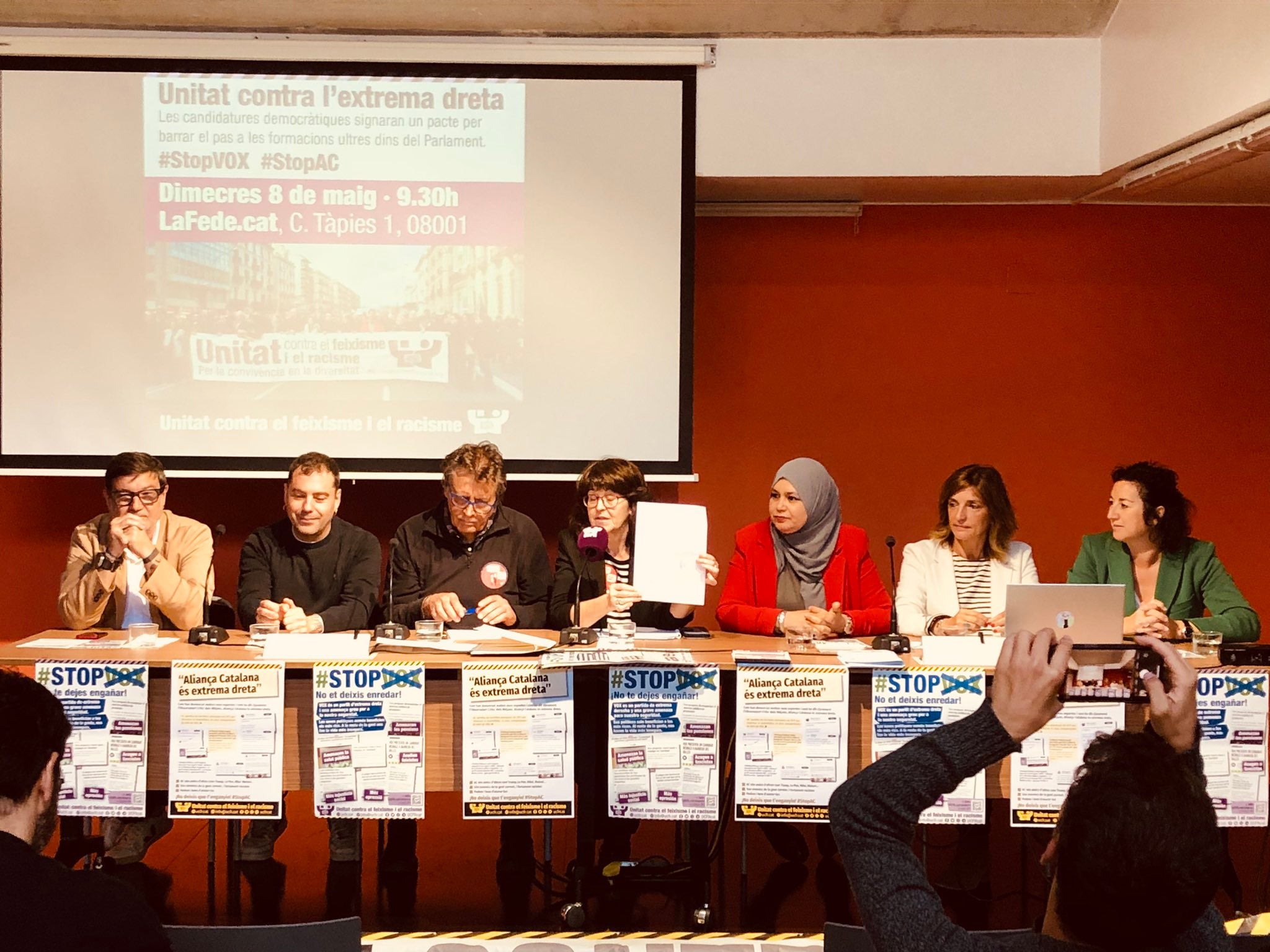 L'acte de signatura de la declaració celebrat aquest dimecres / Unitat Contra el Feixisme i el Racisme (UCFR)