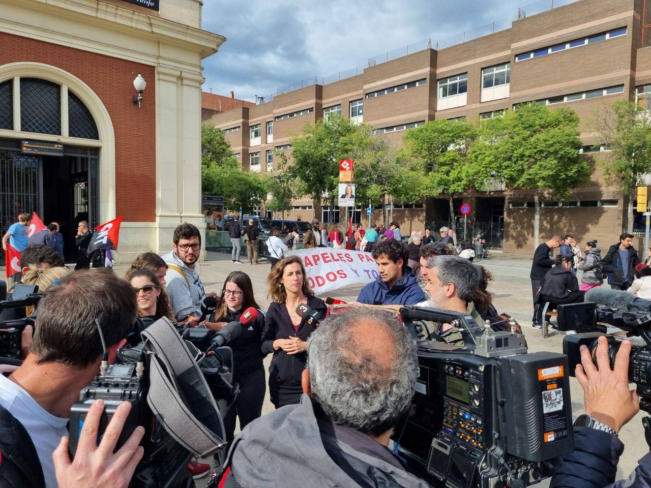 La candidata de la CUP a les eleccions del 12-M, Laia Estrada, durant una de les manifestacions del Primer de maig / Candidatura d'Unitat Popular